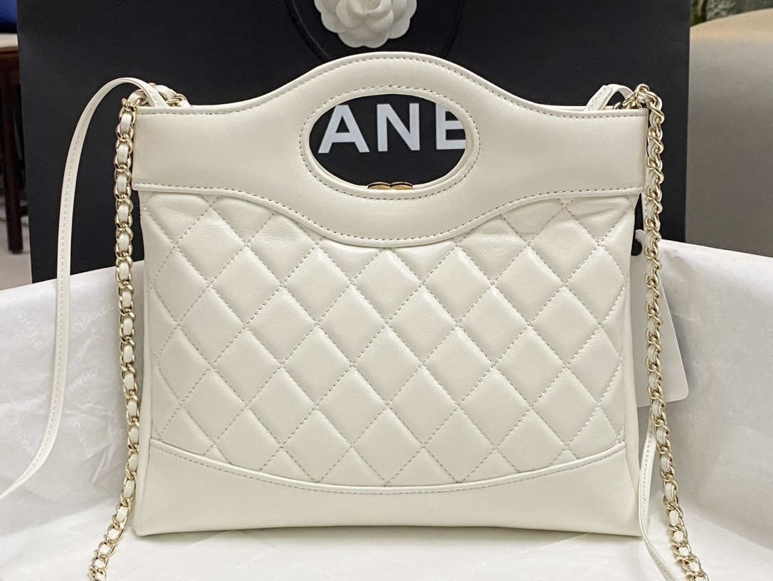 Ch**el MINI SHOPPING BAG Shiny Lambskin & Gold-Tone Metal 22x23x5.5cm