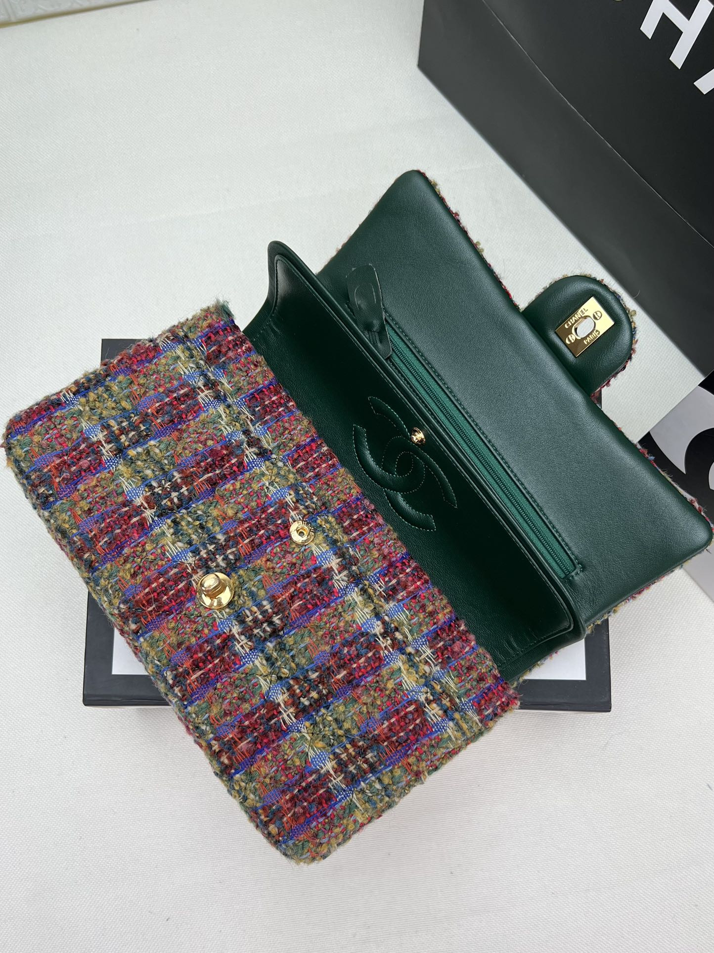 Ch**el CLASSIC 11.12 HANDBAG Tweed & Gold-Tone Metal   6 × 9.9 × 2.5 in