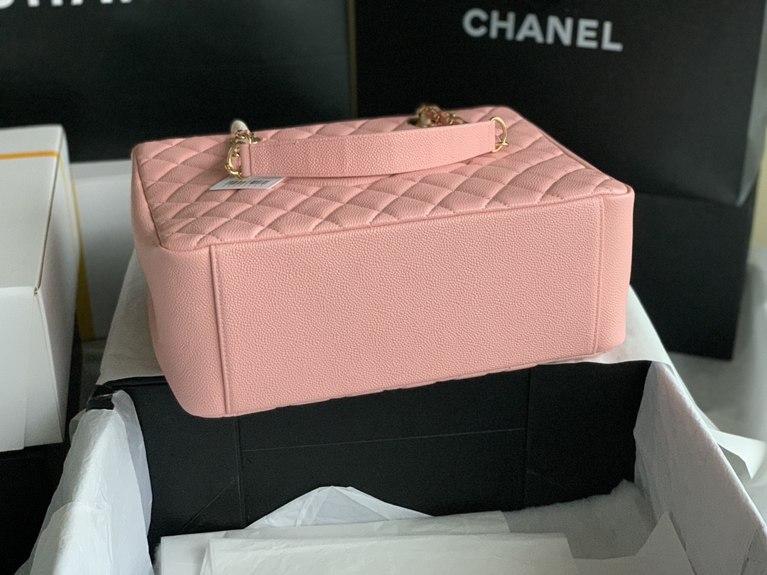 Ch**el GST CAVIAR LEATHER HARDWARE 24X33X13CM