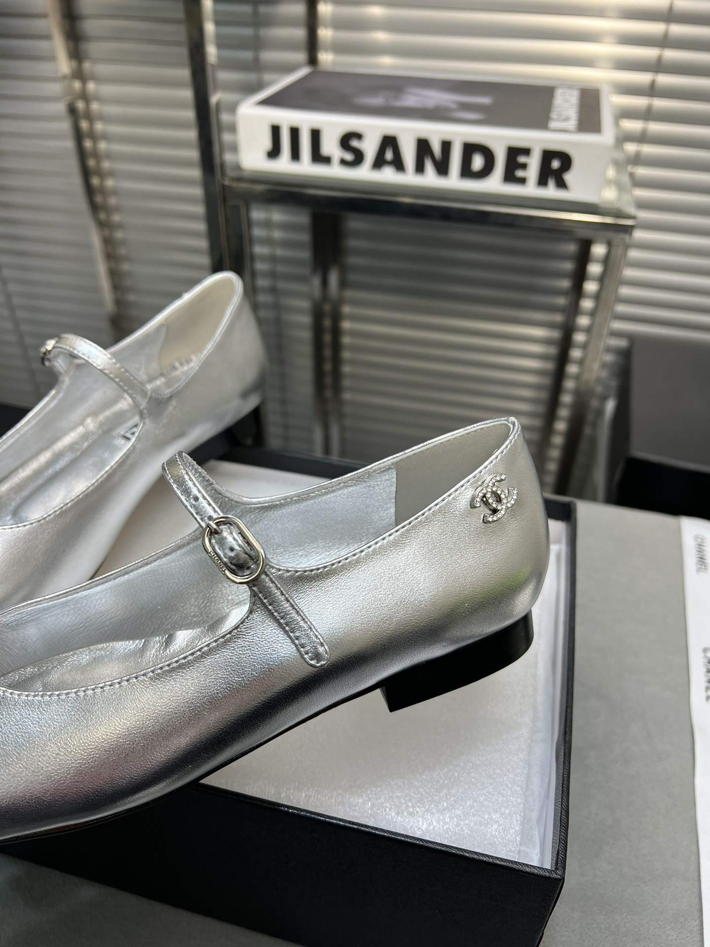 UA Ch**el MARY JANES  Lambskin