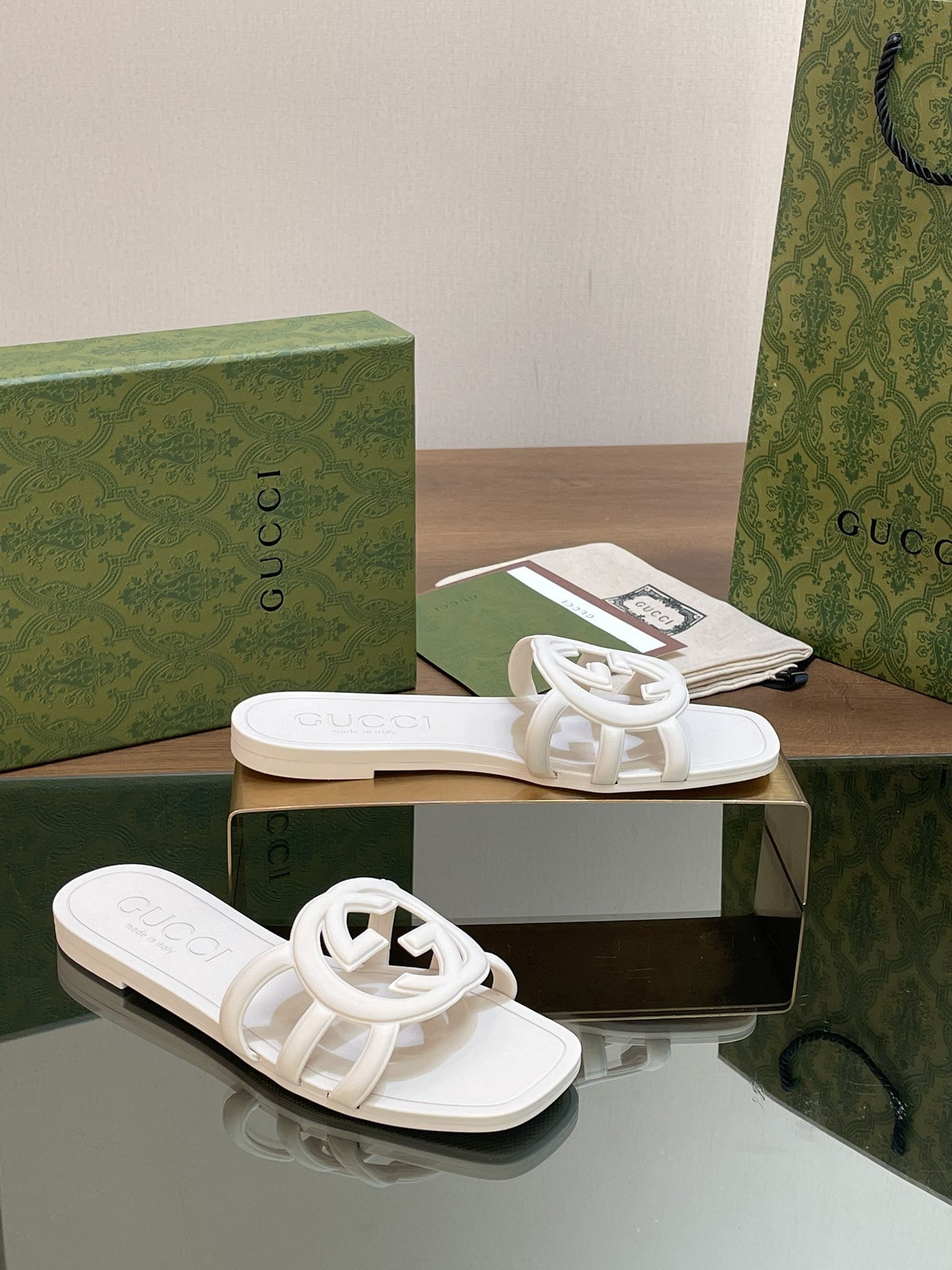 UA Gvc*1 INTERLOCKING G SLIDE SANDAL White