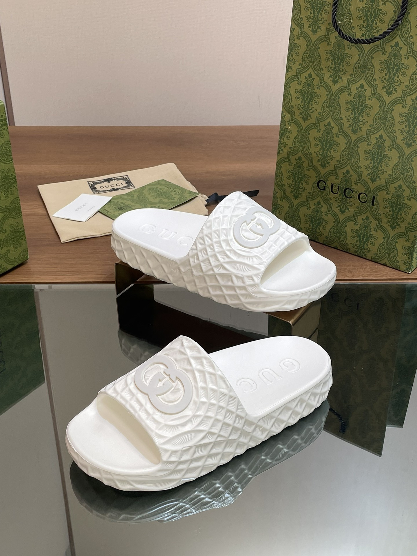 UA Gvc*1 INTERLOCKING G SLIDE SANDAL White