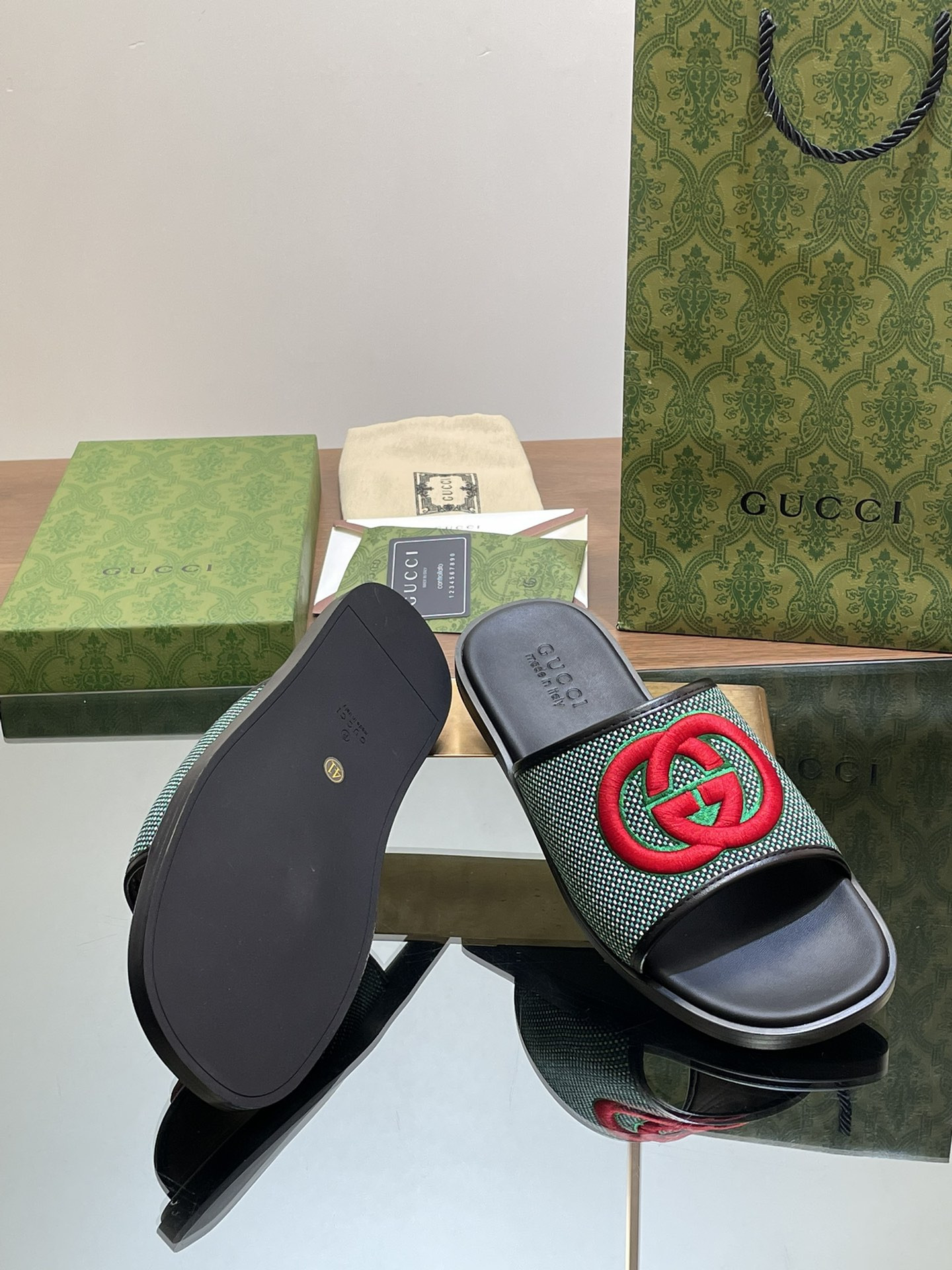 UA Gvc*1 INTERLOCKING G SLIDE SANDAL