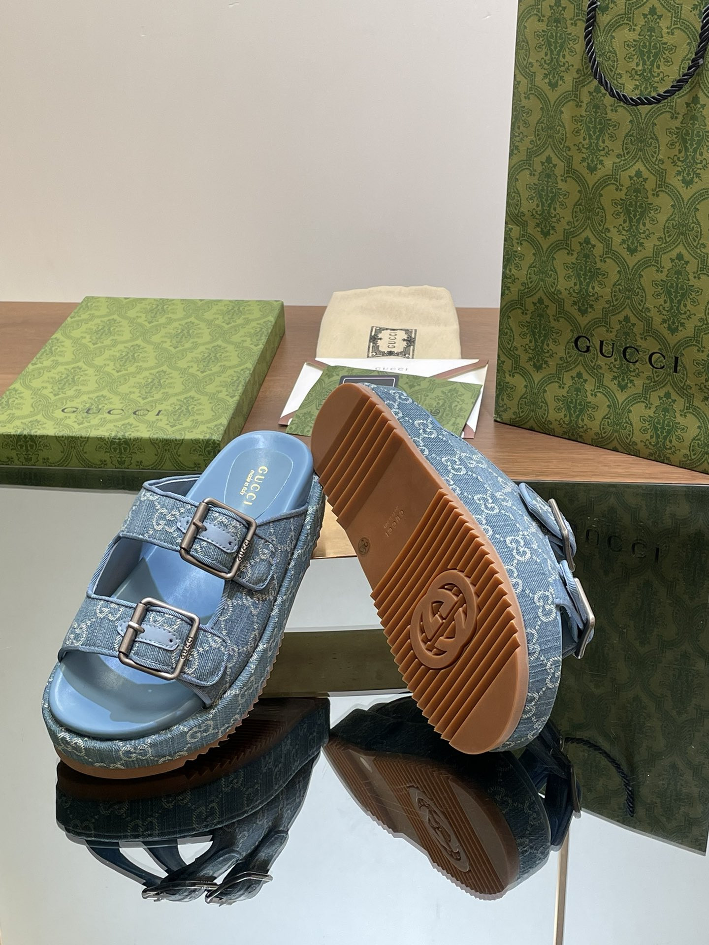 UA Gvc*1 SANDAL WITH DOUBLE G