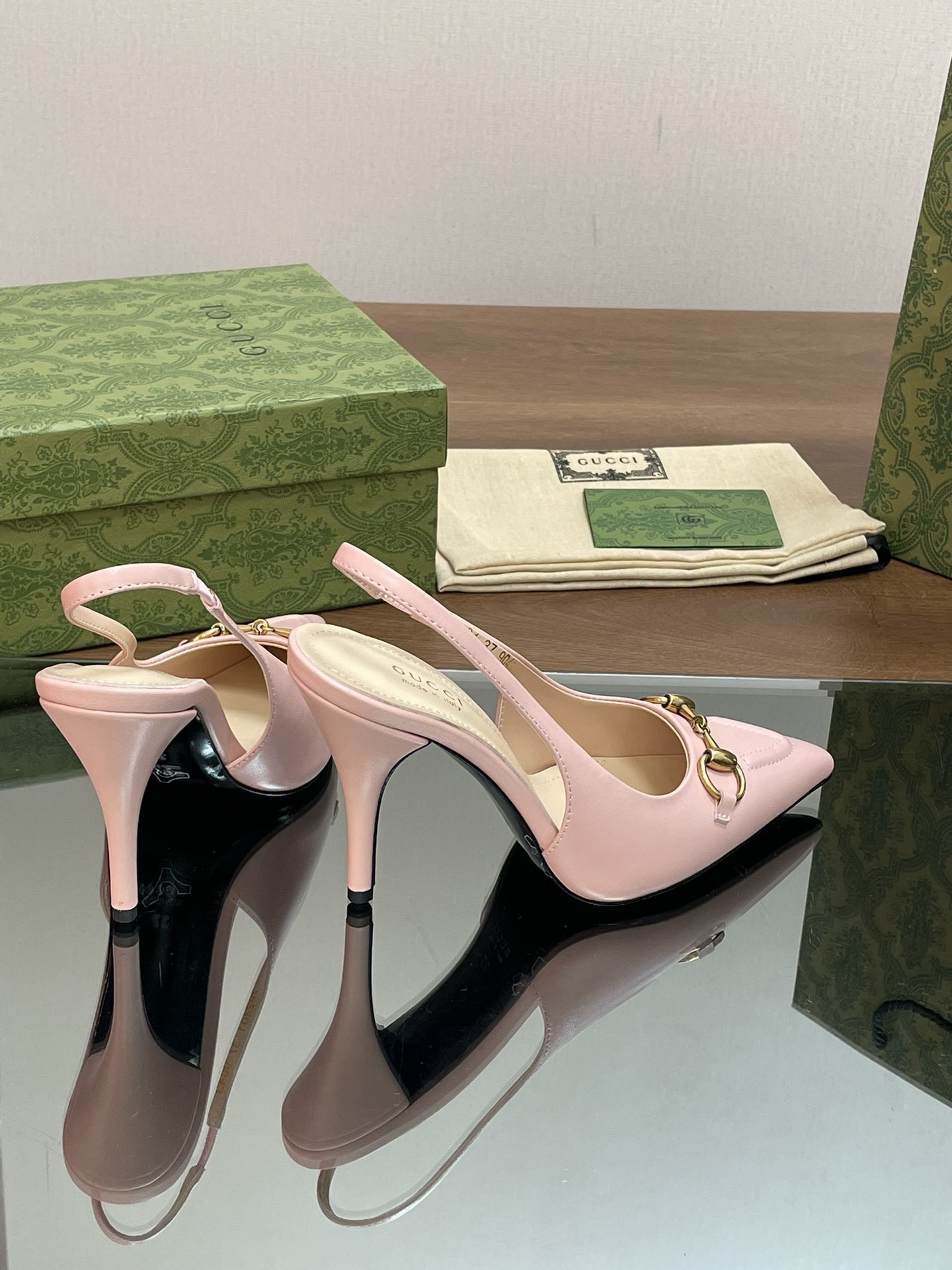UA Gvc*1 WOMEN