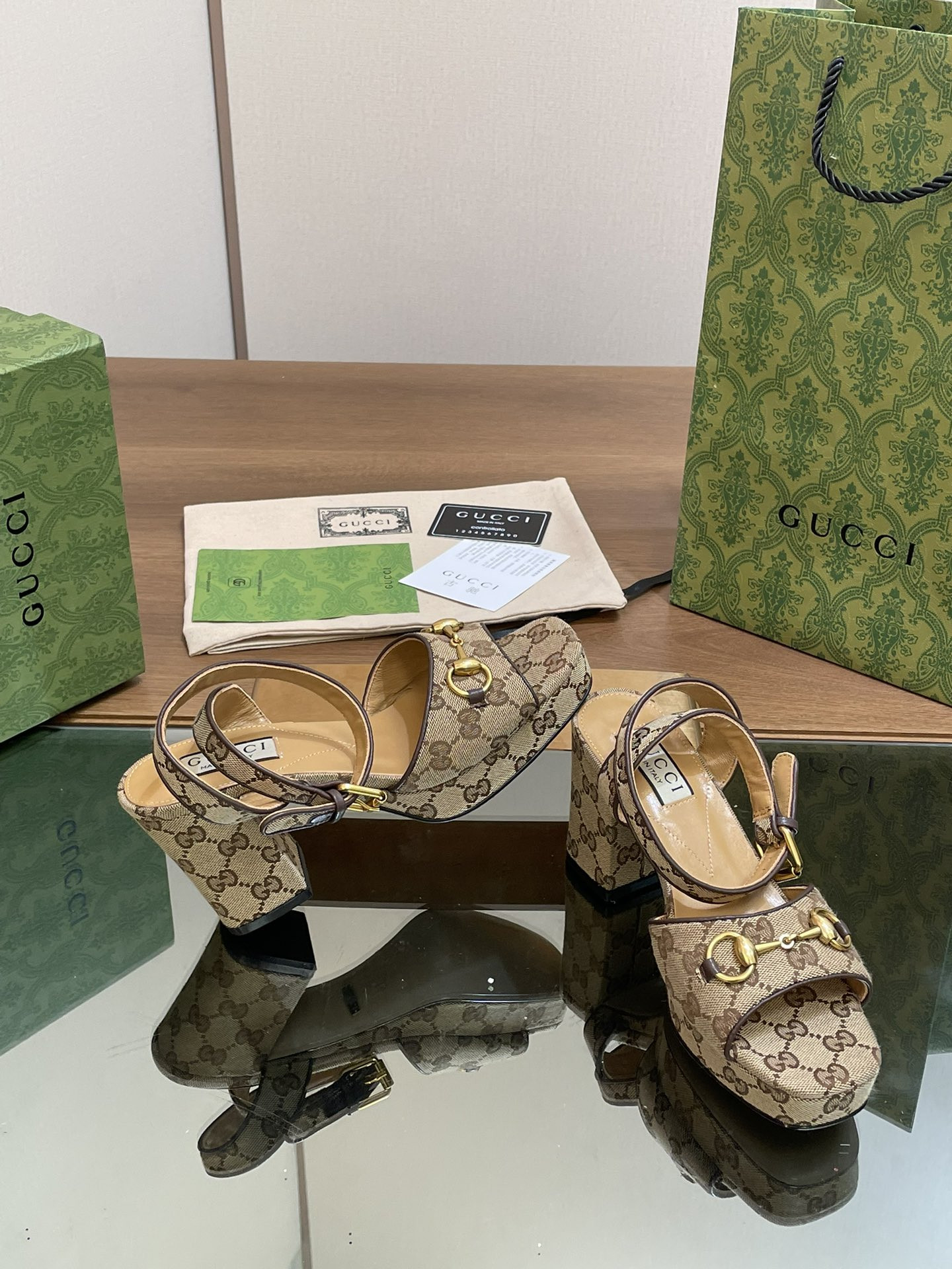 UA Gvc*1 HORSEBIT PLATFORM SANDAL
