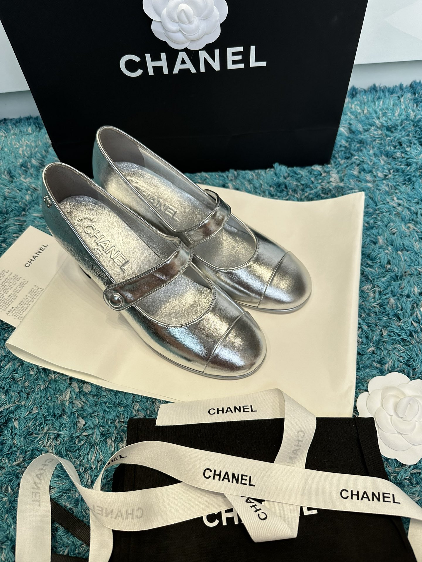 UA Ch**el MARY JANES Pump