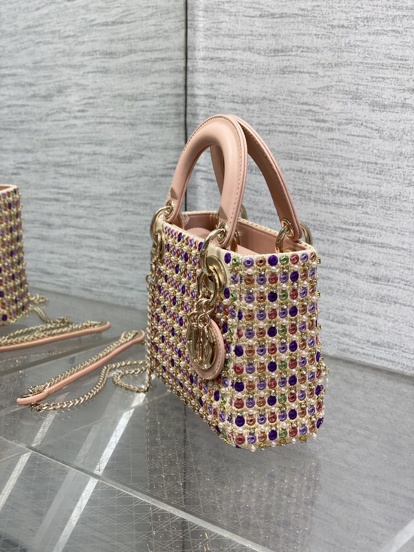 D10r Artistic Limited Edition Three-Gusset Lady D10r Bag with Heavy Bead Embroidery 17CM