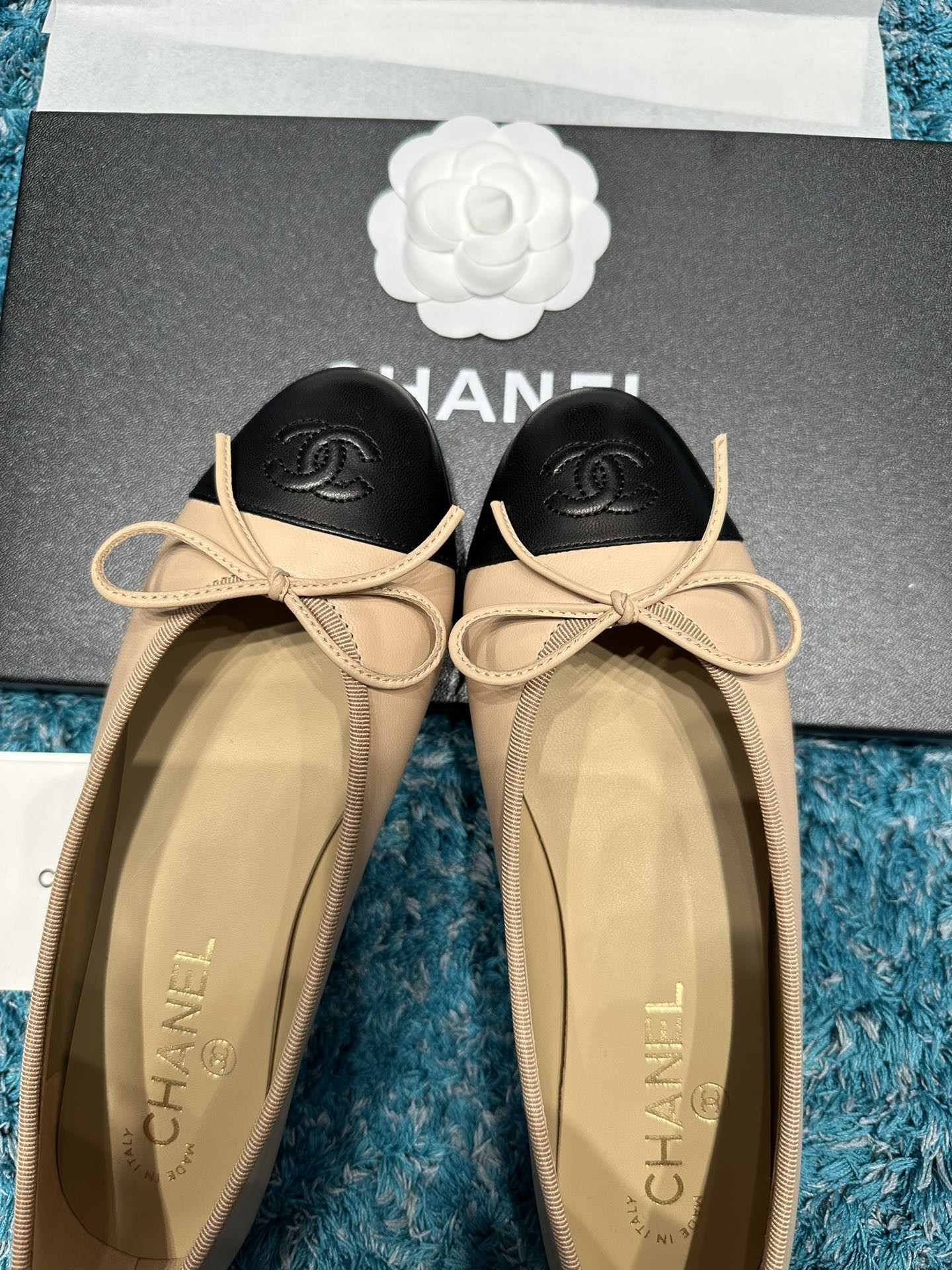 UA Ch**el BALLET FLATS
