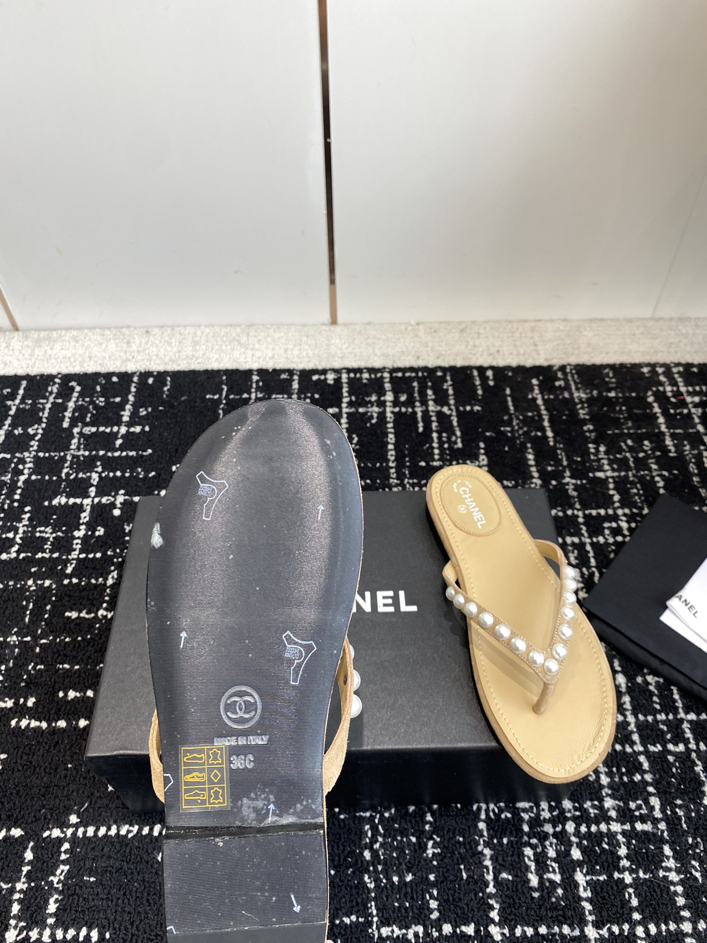 UA Ch**el THONGS