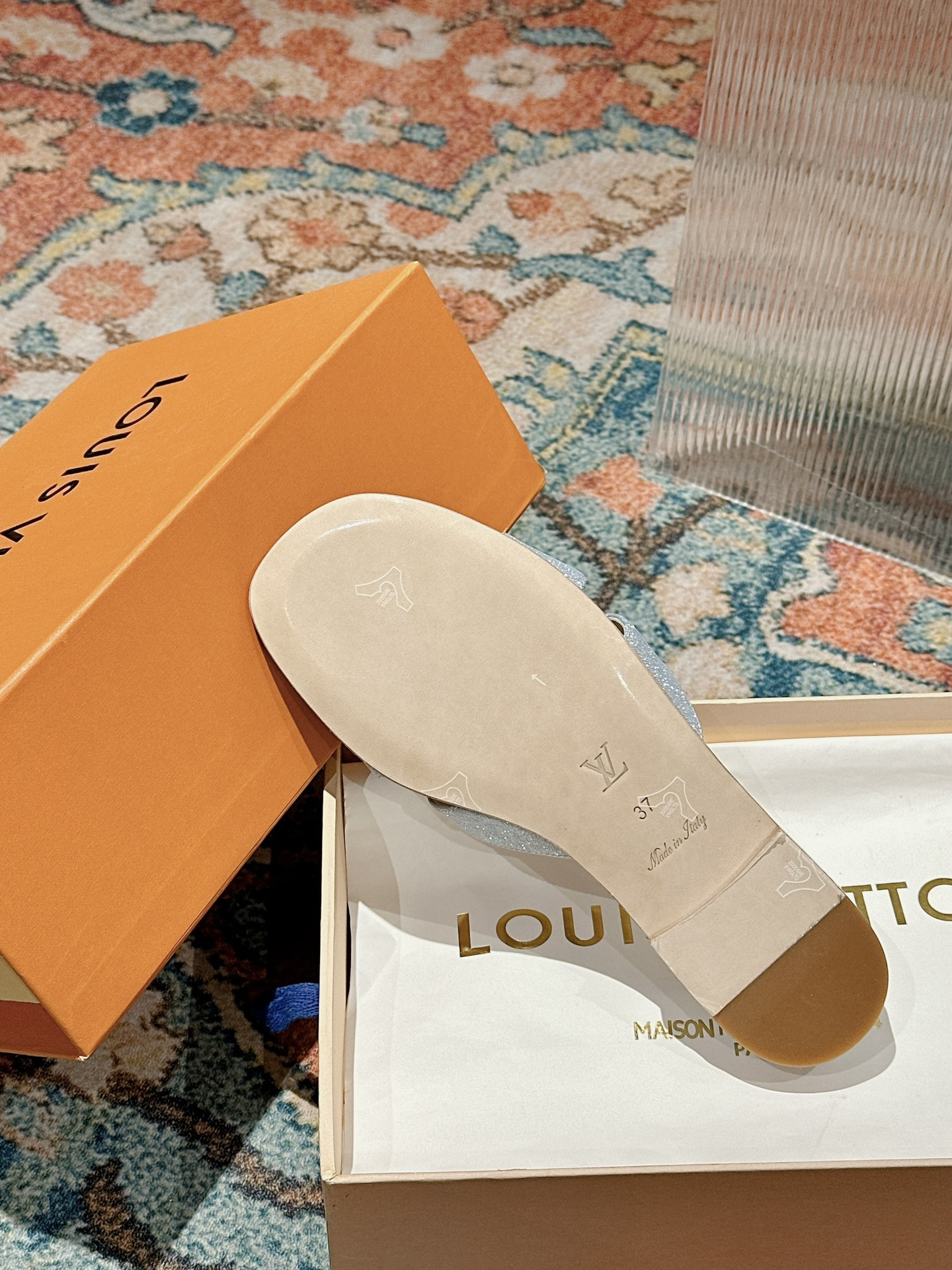 UA LV Flat Mule