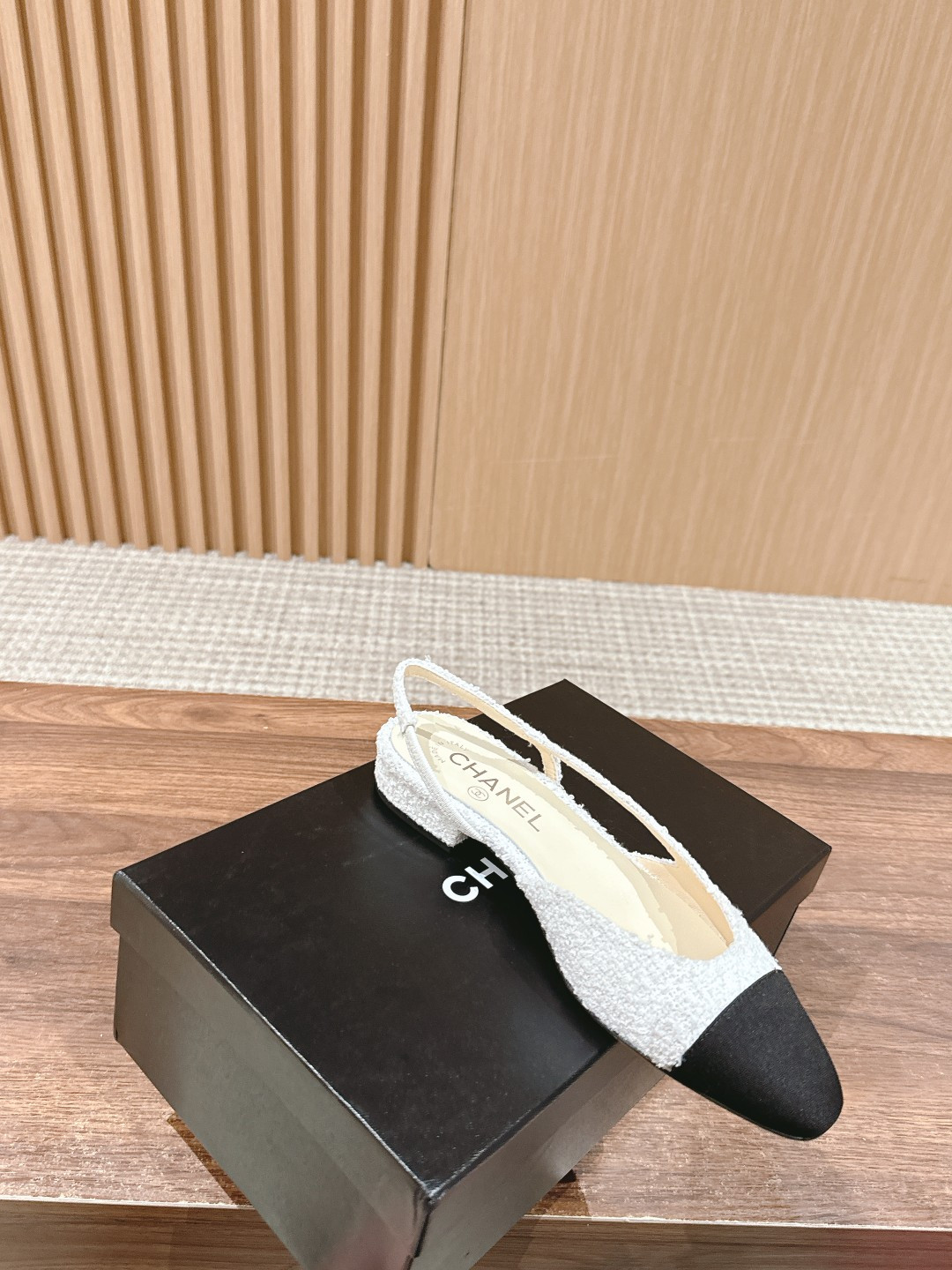 UA Ch**el SLINGBACKS FLAT
