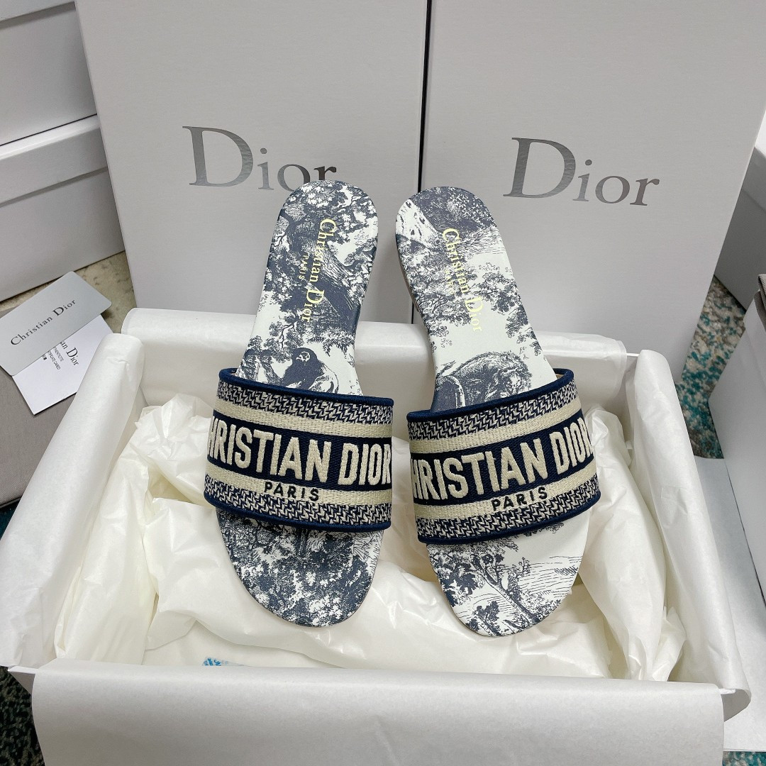 UA D10r Dway Slide