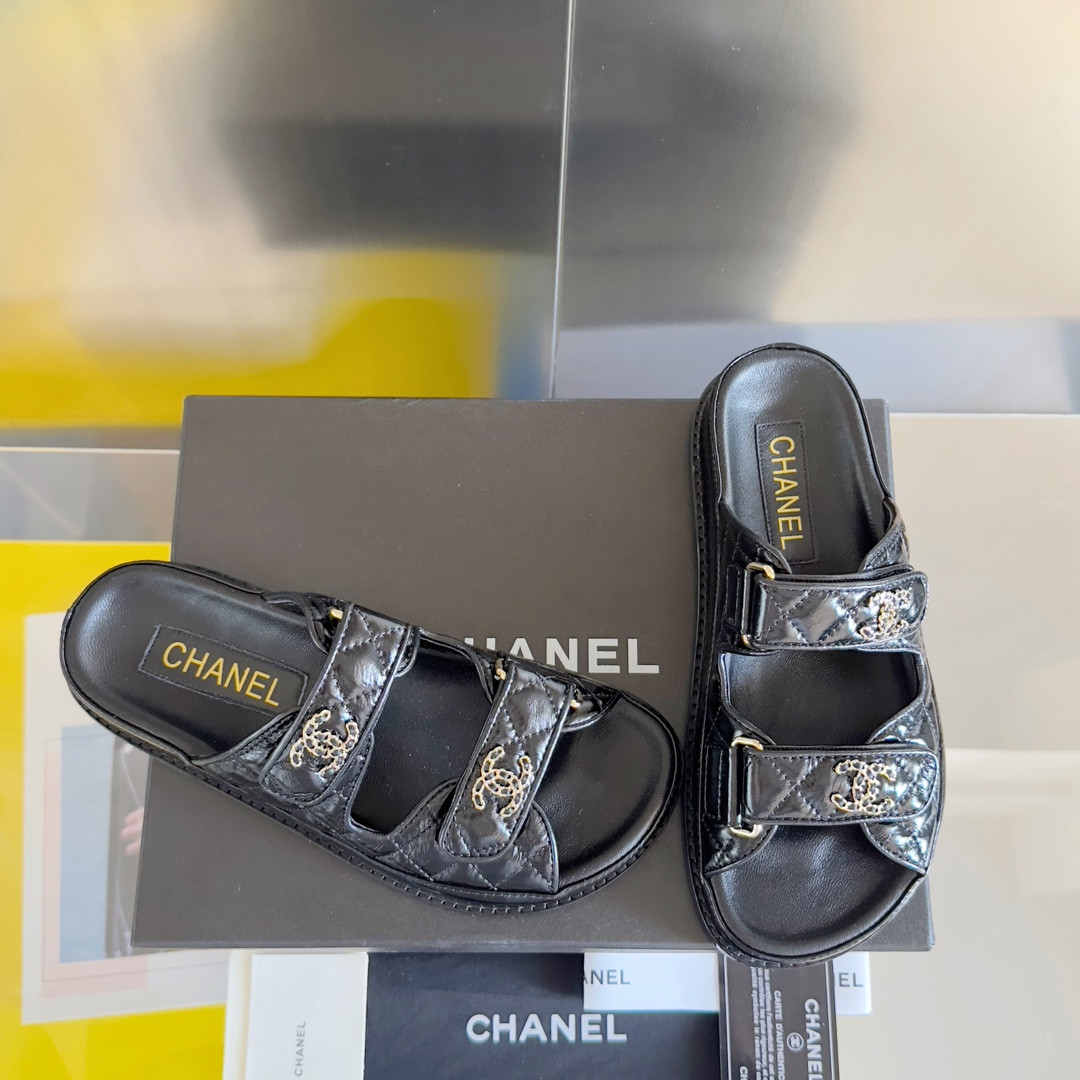 UA Ch**el SLIDES