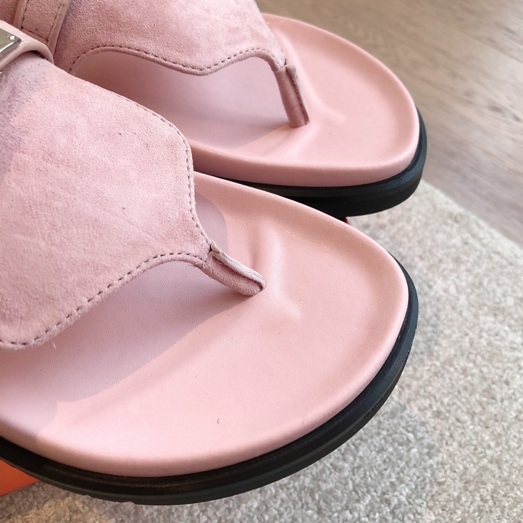 UA H**me5 Empire Sandal