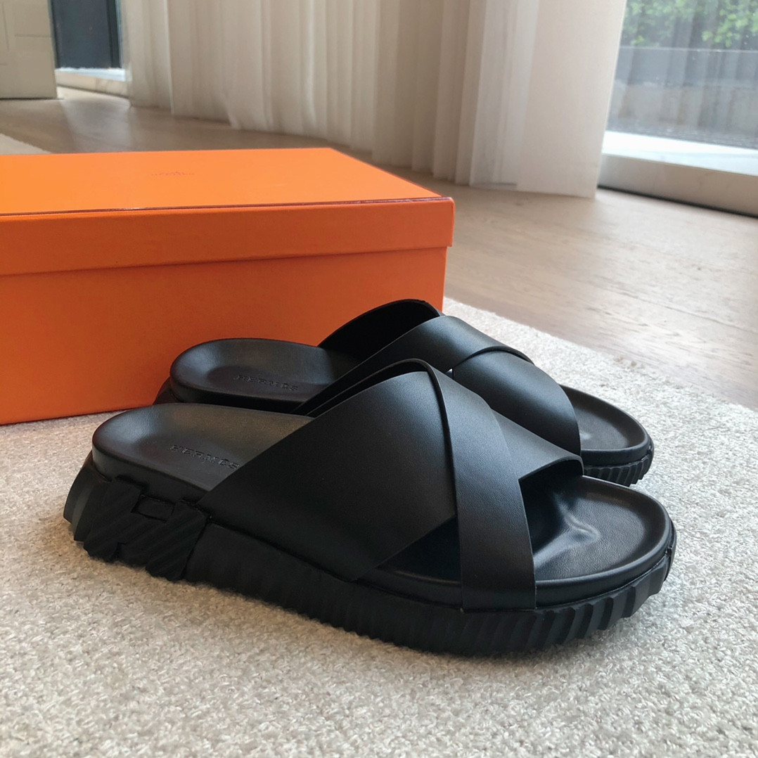 UA H**me5 Infra sandal