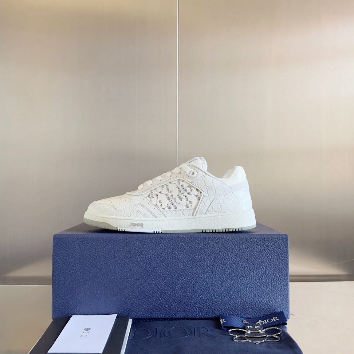 UA D10r B27 Sneaker