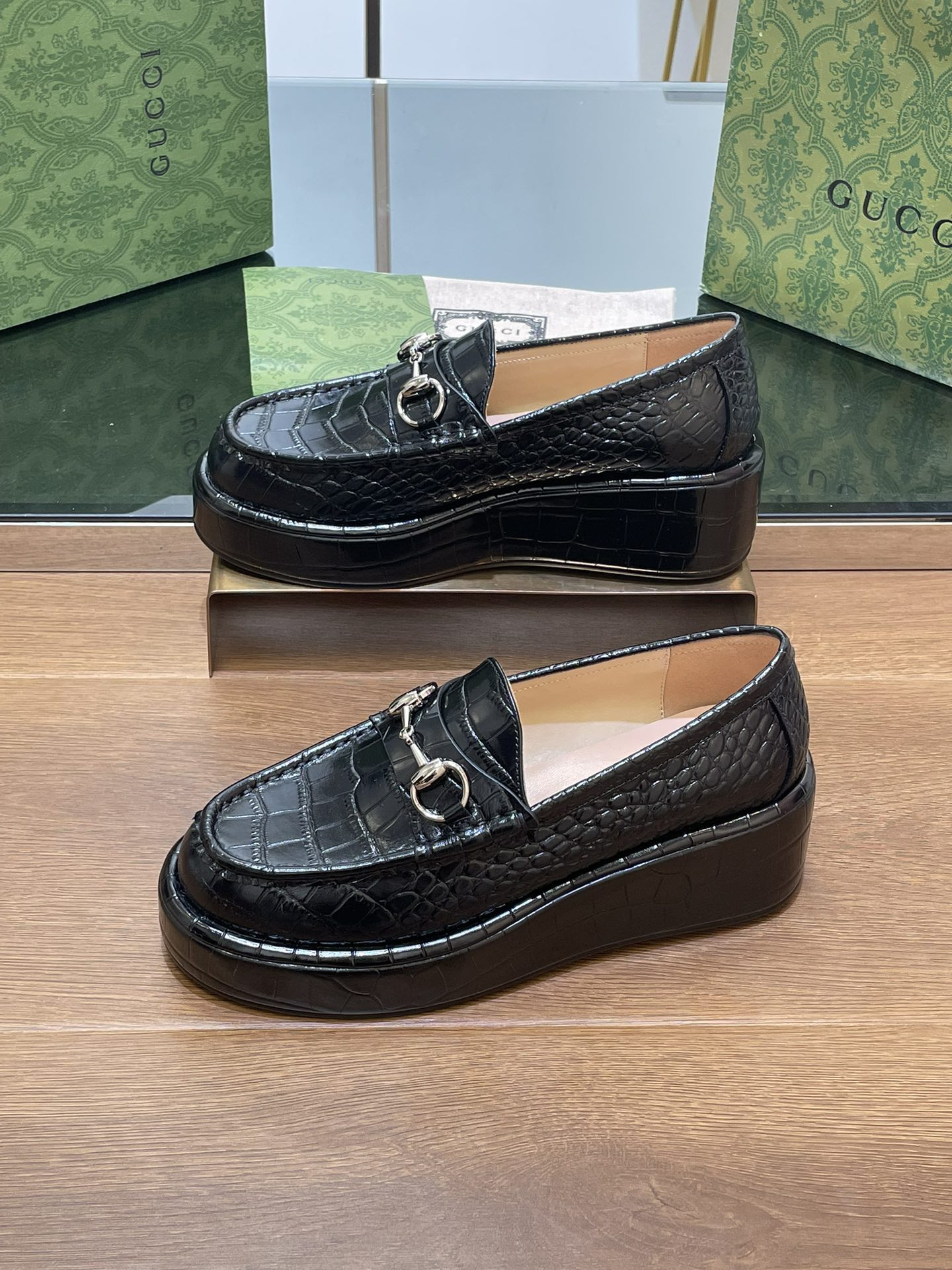 UA Gvc*1 HORSEBIT WEDGE LOAFER