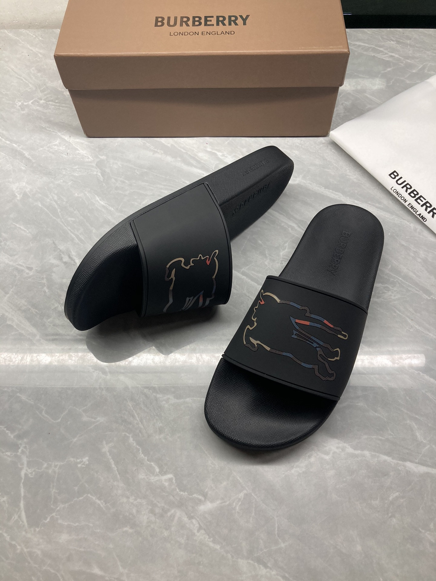 Bv*b*rry Slides