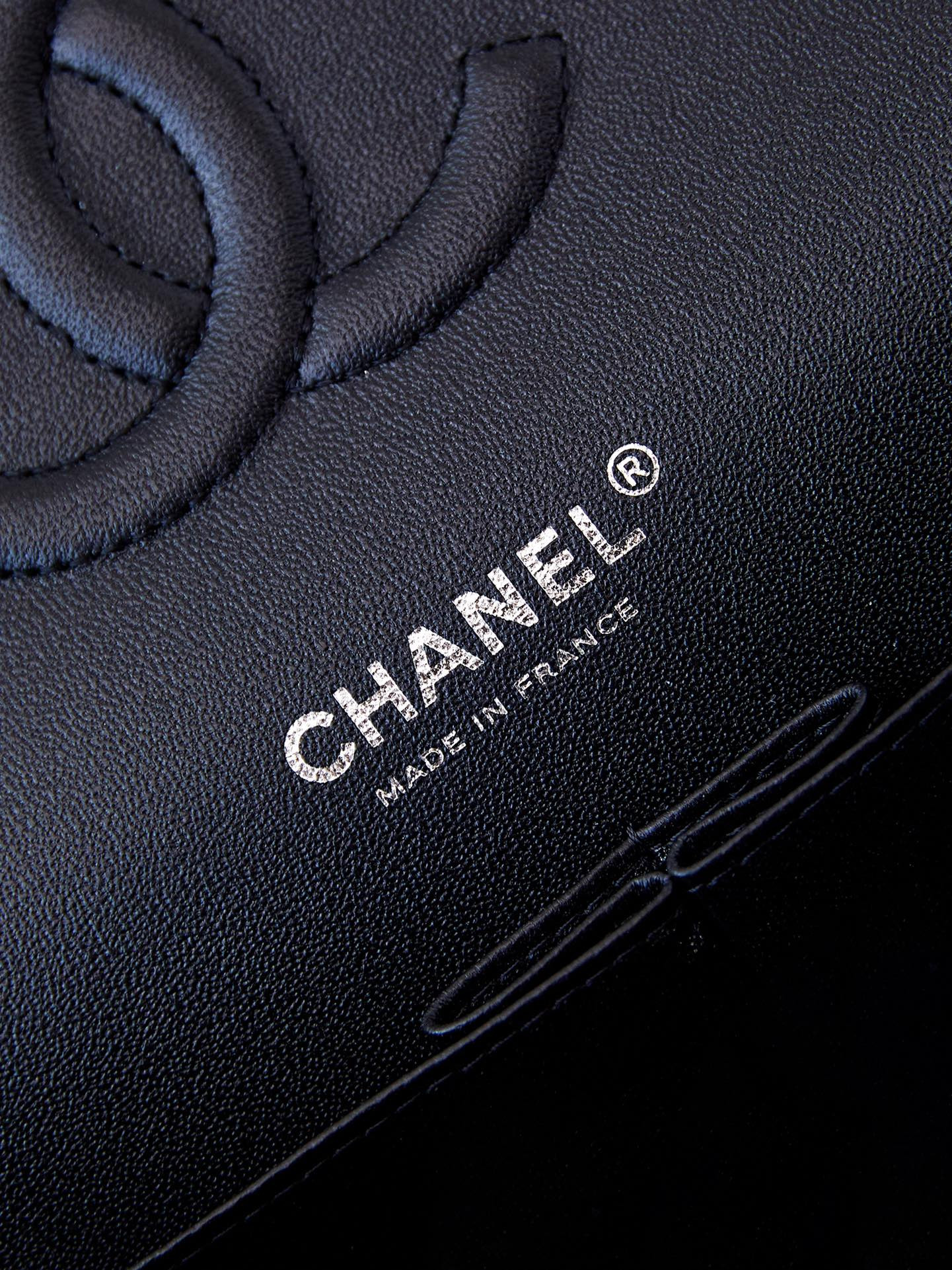 Ch**el Classic Flap Bag 15.5×25.5×6.5cm