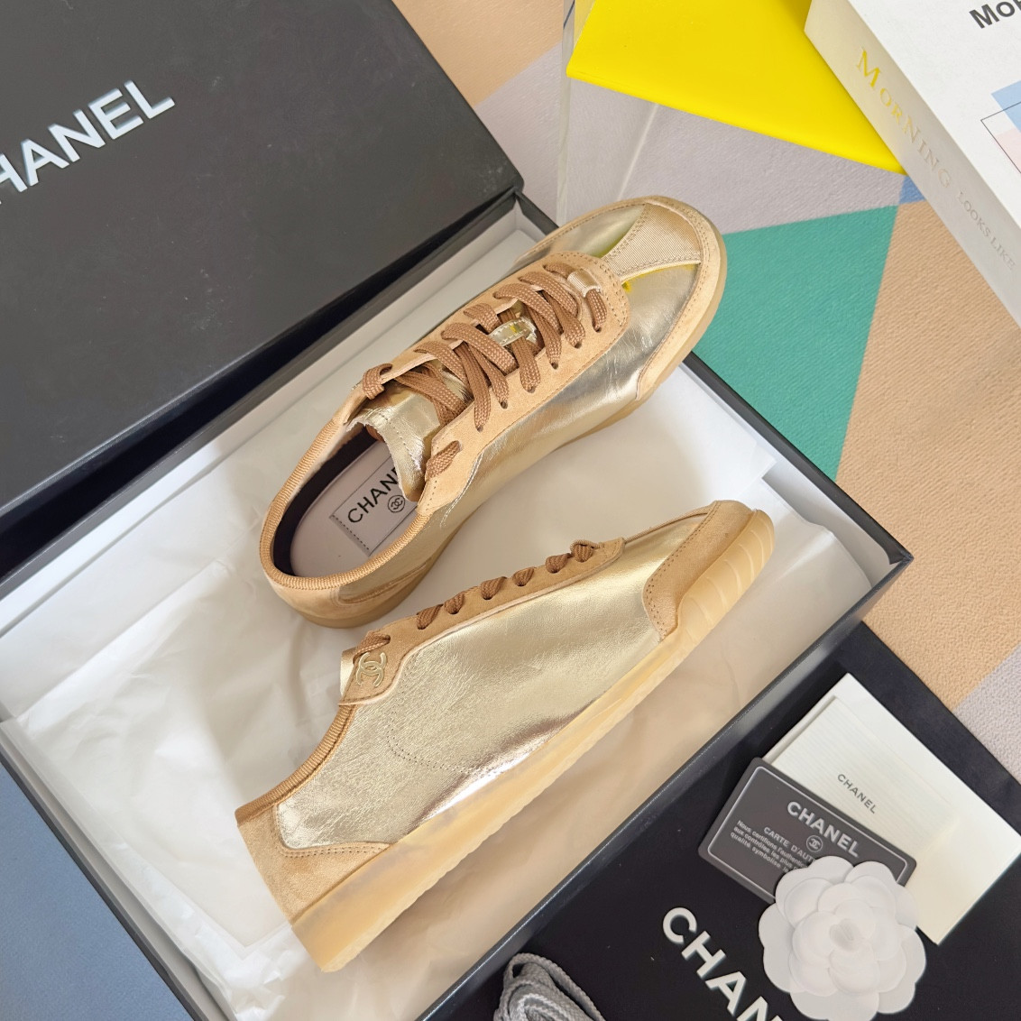 UA Ch**el SNEAKER