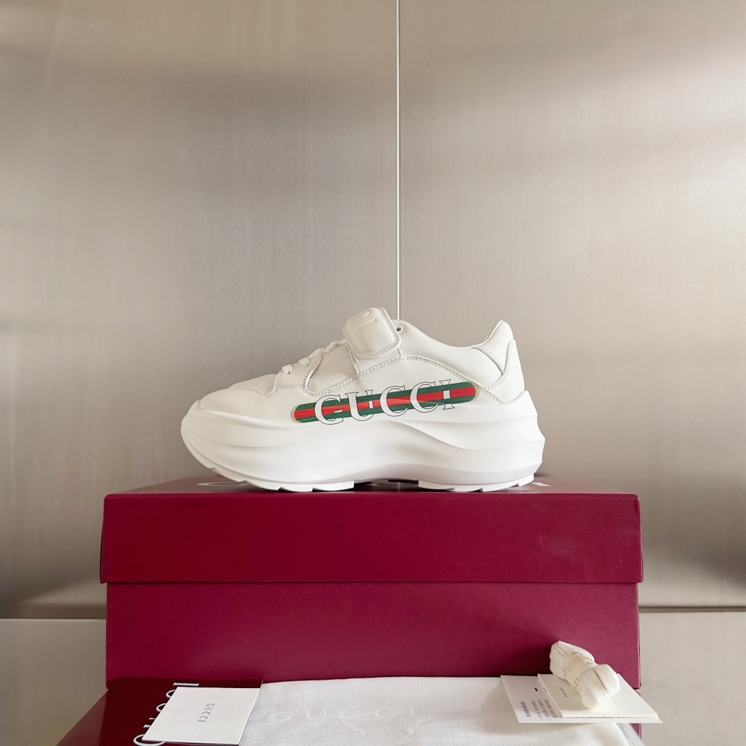 UA Gvc*1 Wave wedge sneaker
