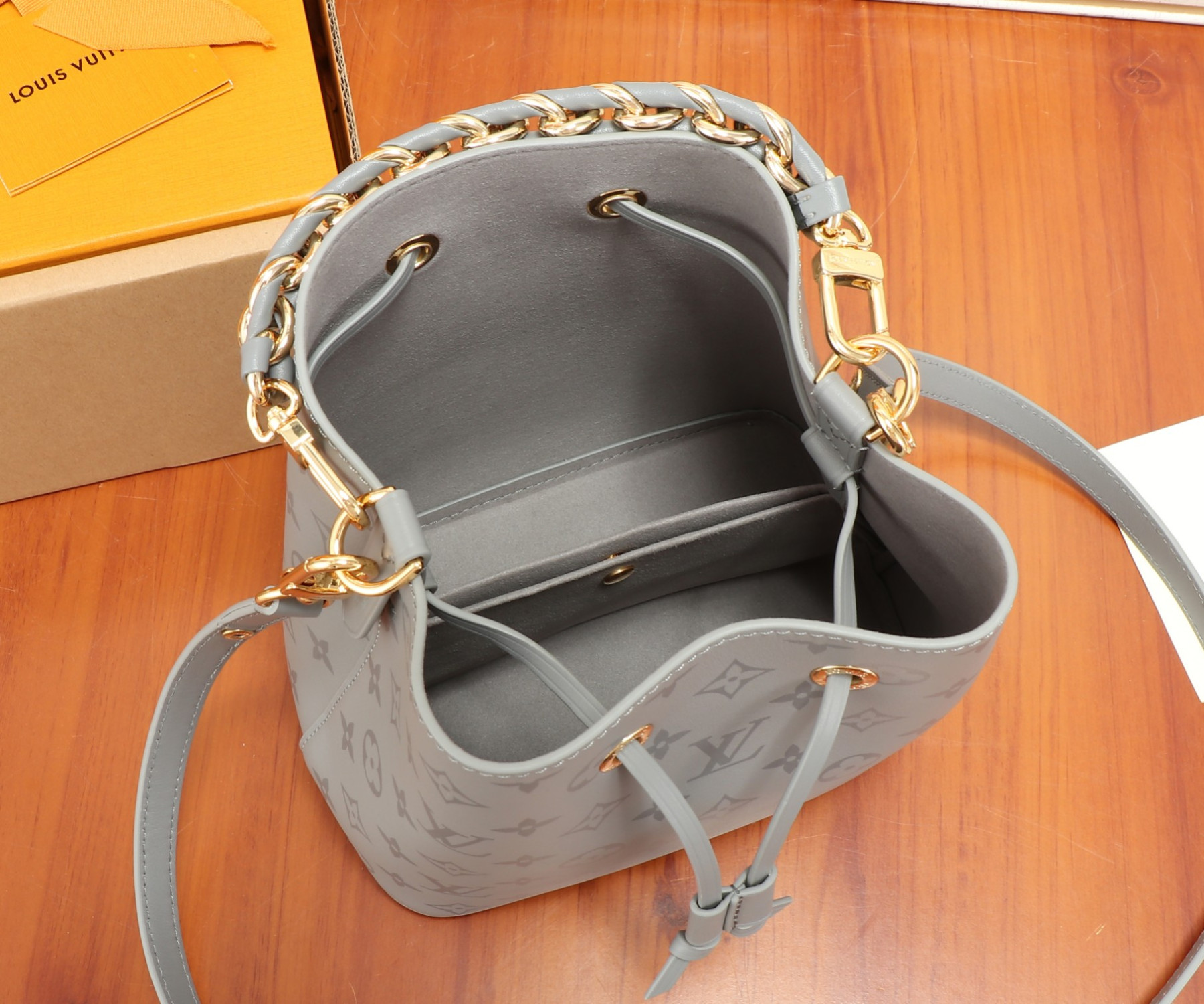 LV Néonoé BB  Monogram Ink M12749 20x20x13CM