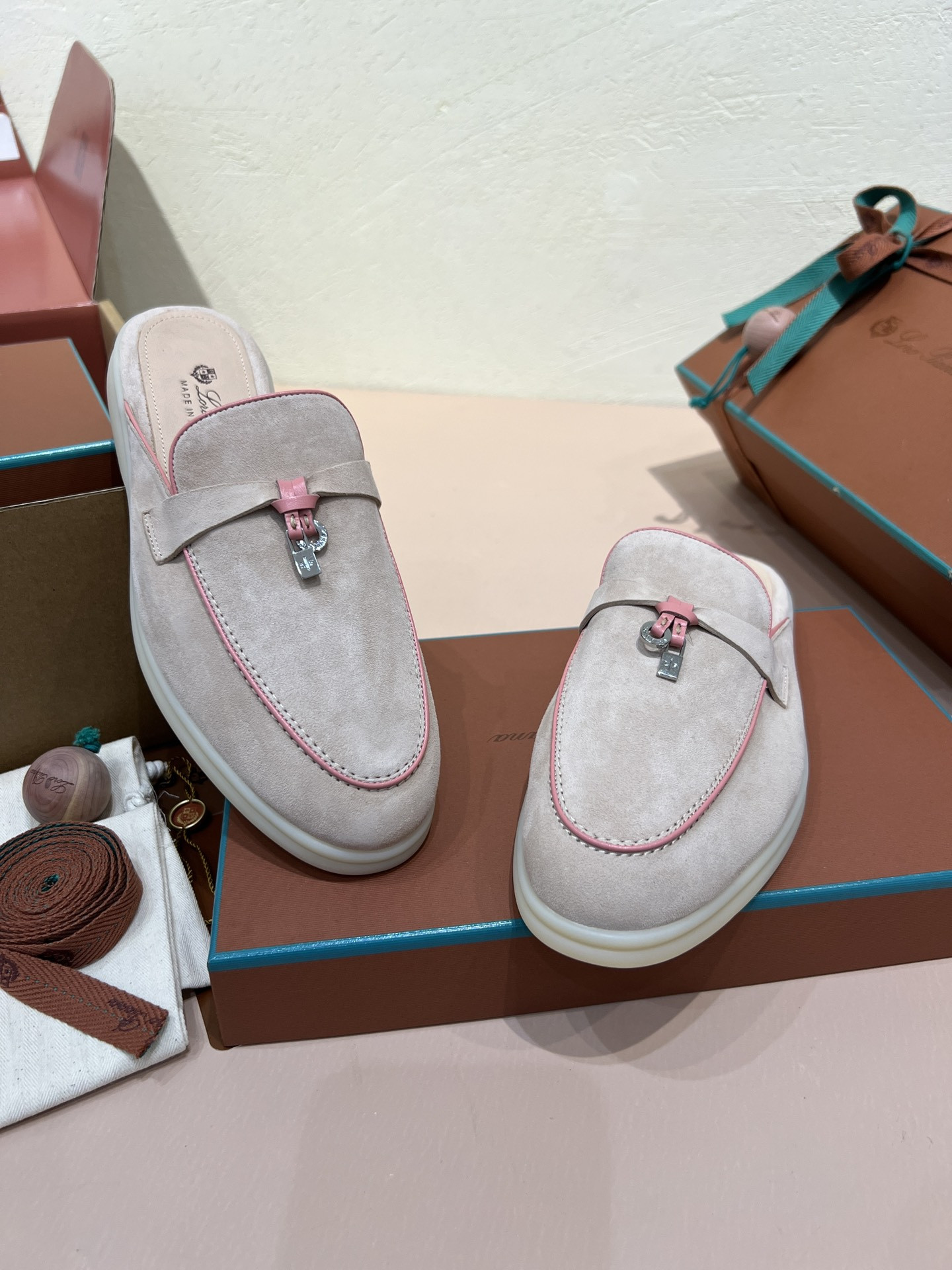 UA L0r0 P1ana Babouche Charms Walk Loafers