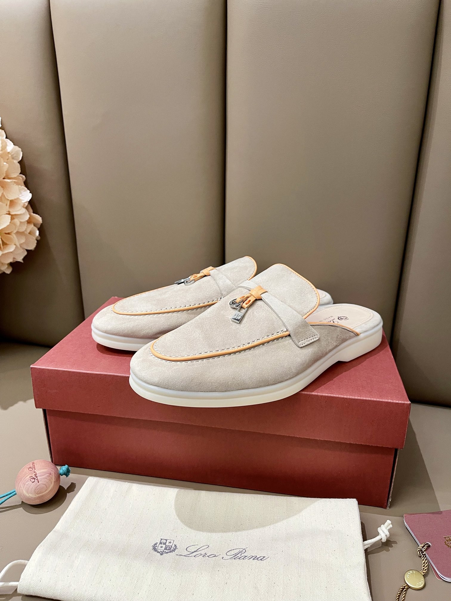 UA L0r0 P1ana Babouche Charms Walk Loafers