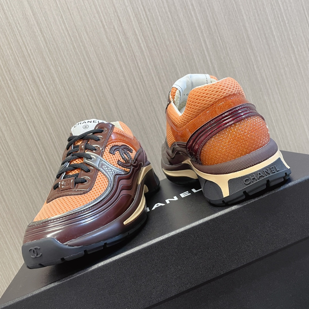 UA Ch**el SNEAKER