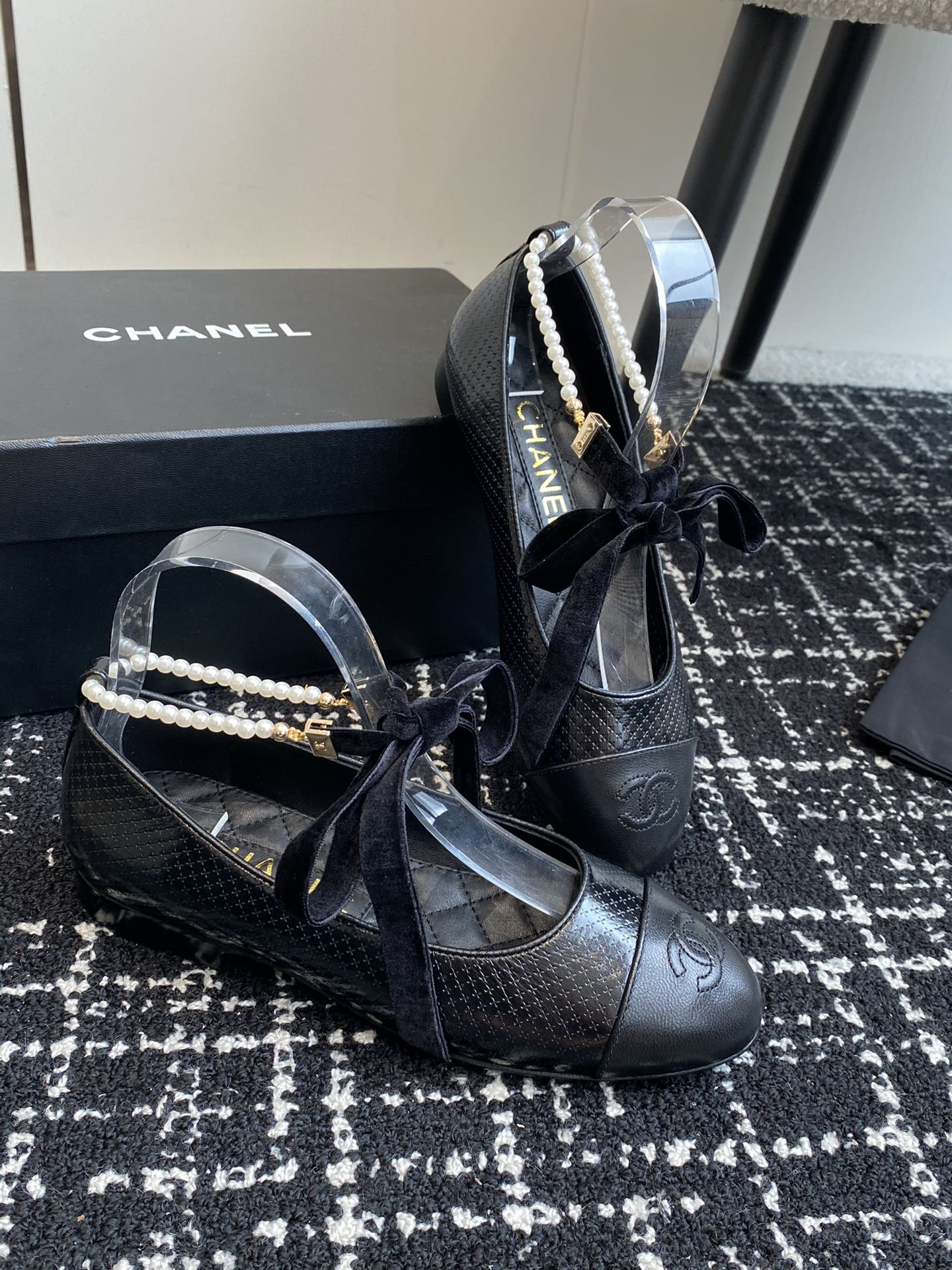 UA Ch**el MARY JANES