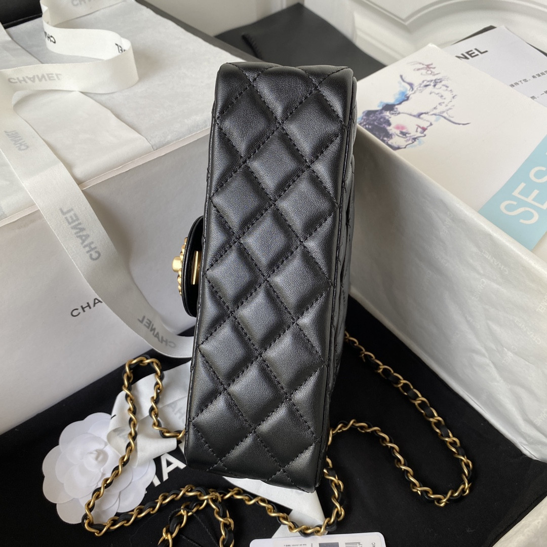 Ch**el MINI CLASSIC HANDBAG WITH TOP HANDLE 12 × 20 × 6 CM