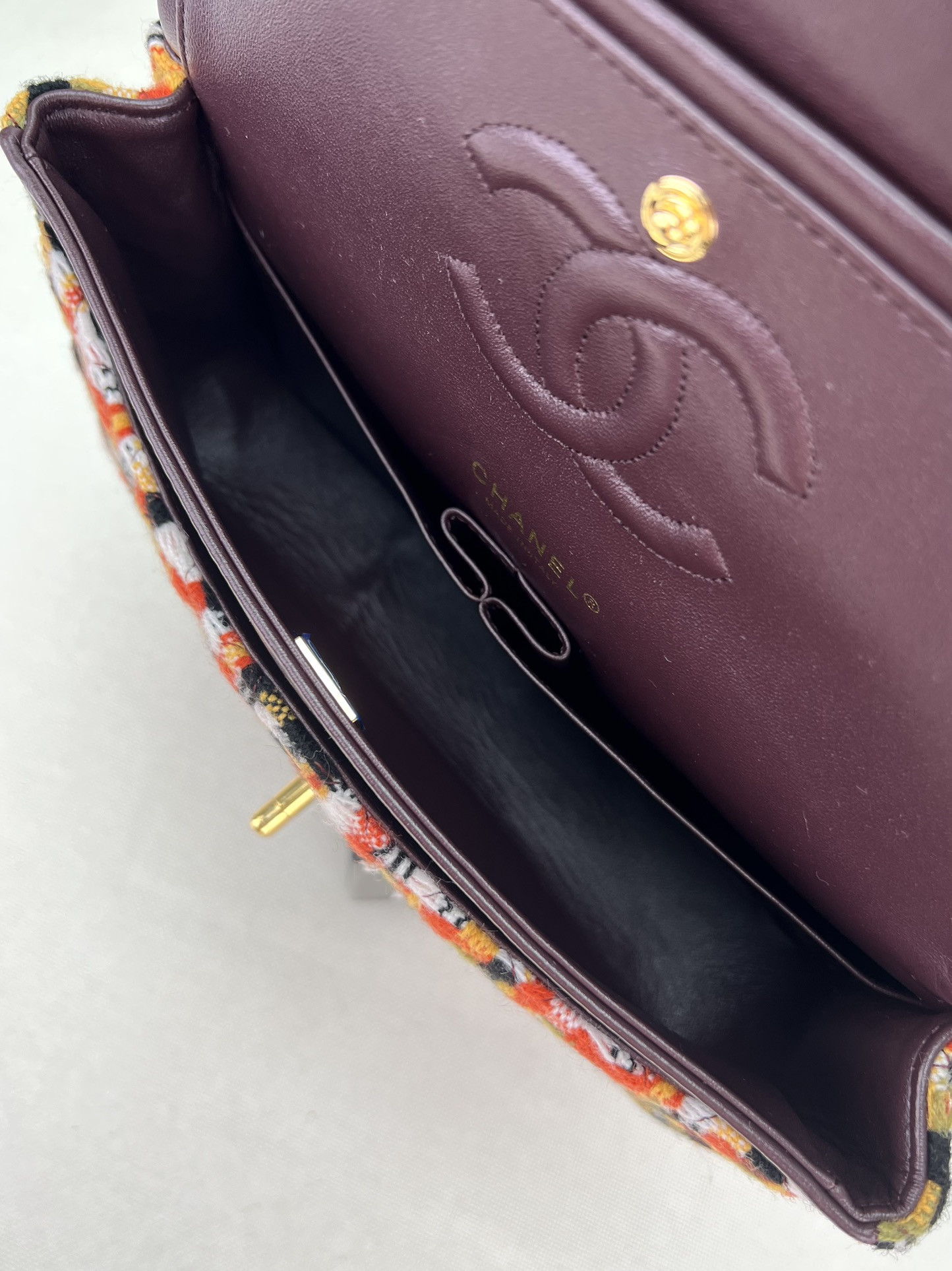 Ch**el Classic Flap Bag 25cm