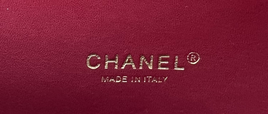 Ch**el Classic Flap Bag 25cm