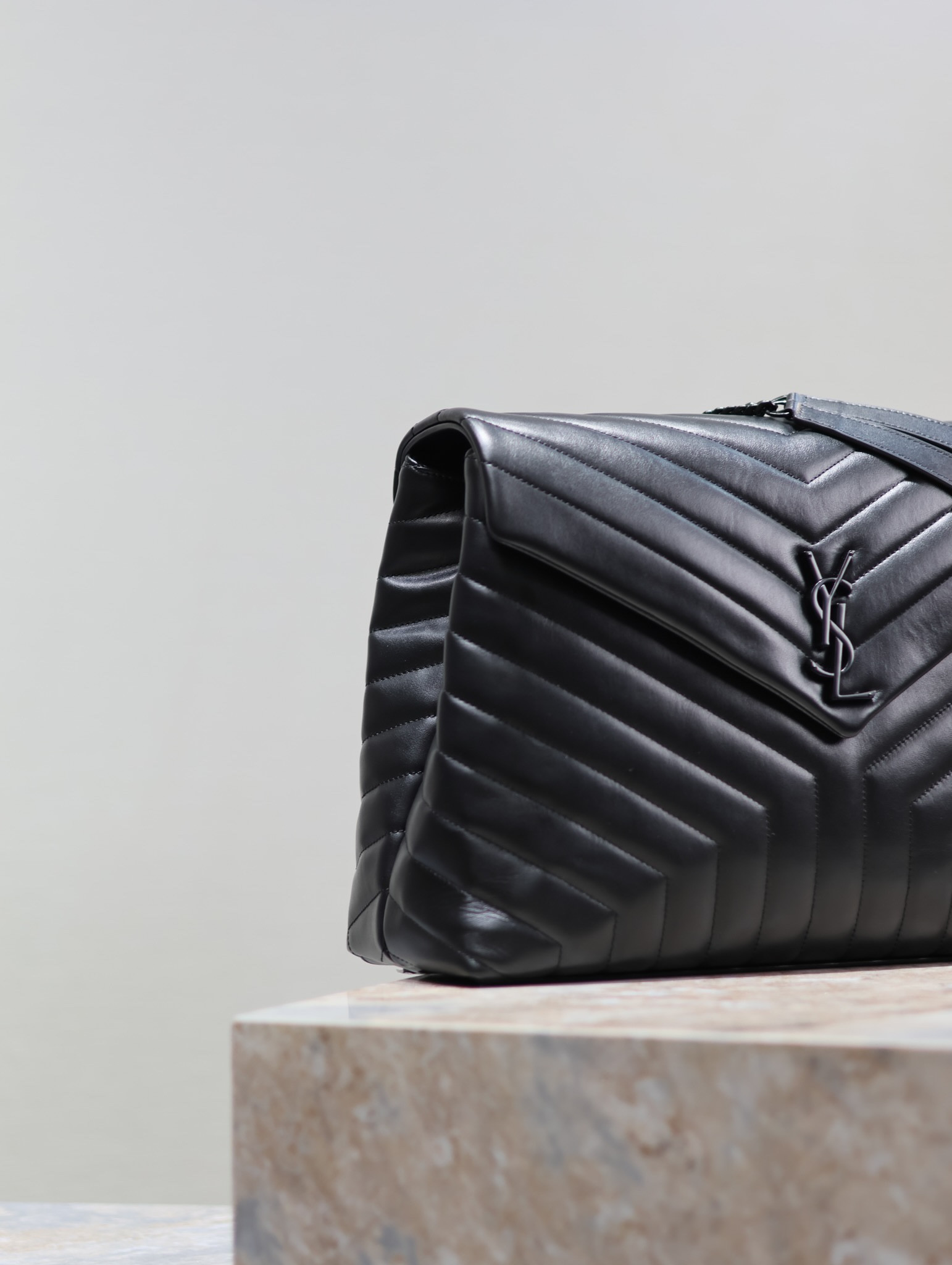 Y51 LouLou 36×27×14cm