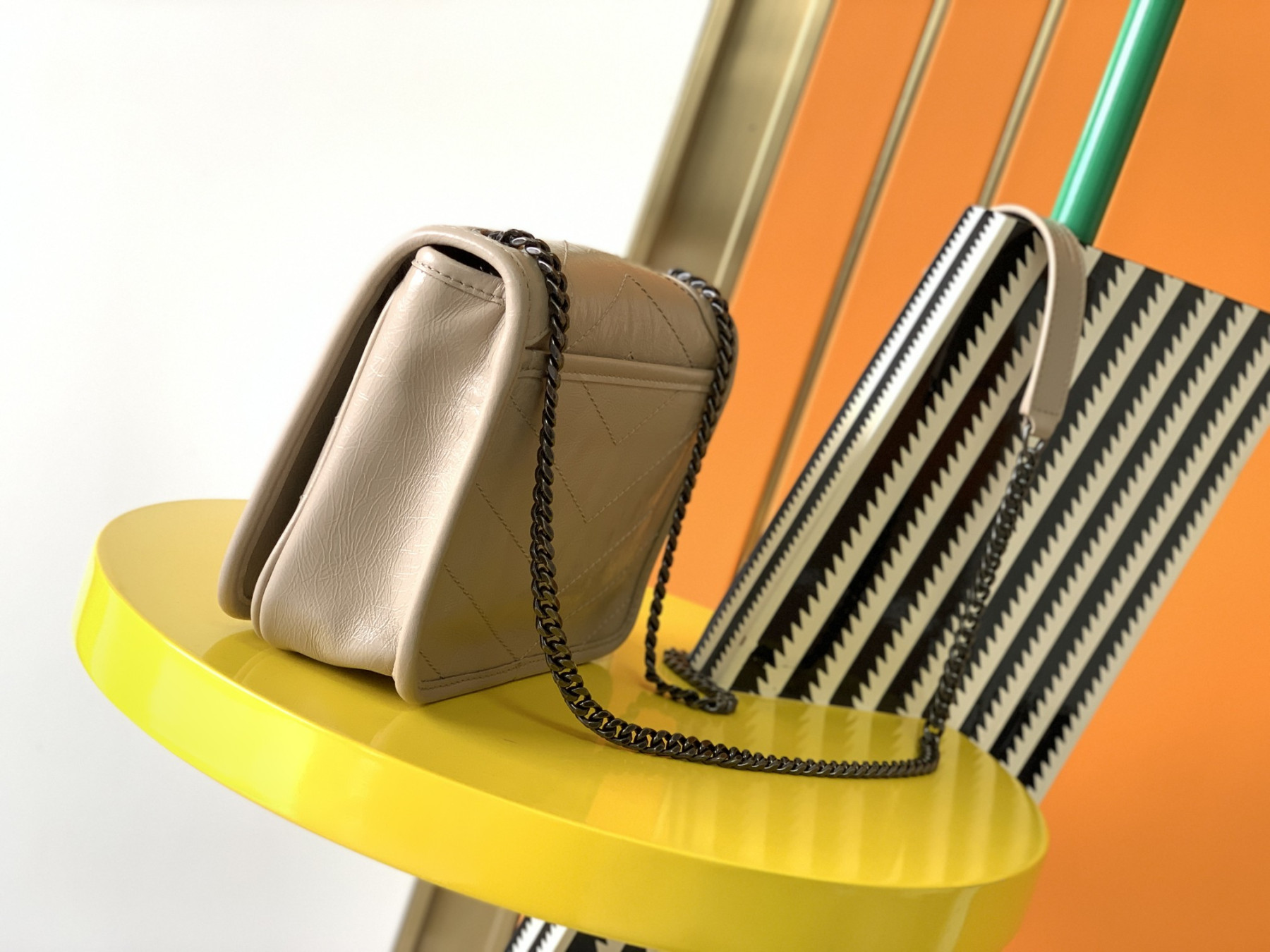 Y51 NIKI CHAIN WALLET IN SHINY LEATHER WHITE 19 x 15 x 6 CM