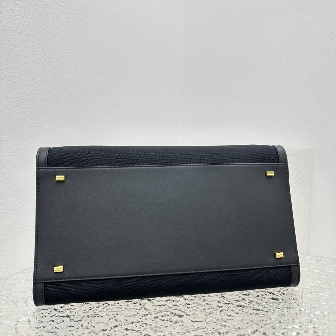The R0w MARGAUX 15 38.5x16x30cm