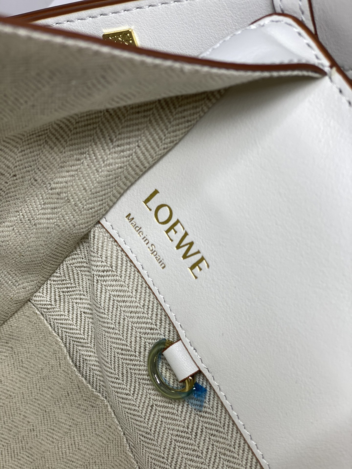L0ew* Small Hammock bag in soft grained calfskin 30x13.5x25cm