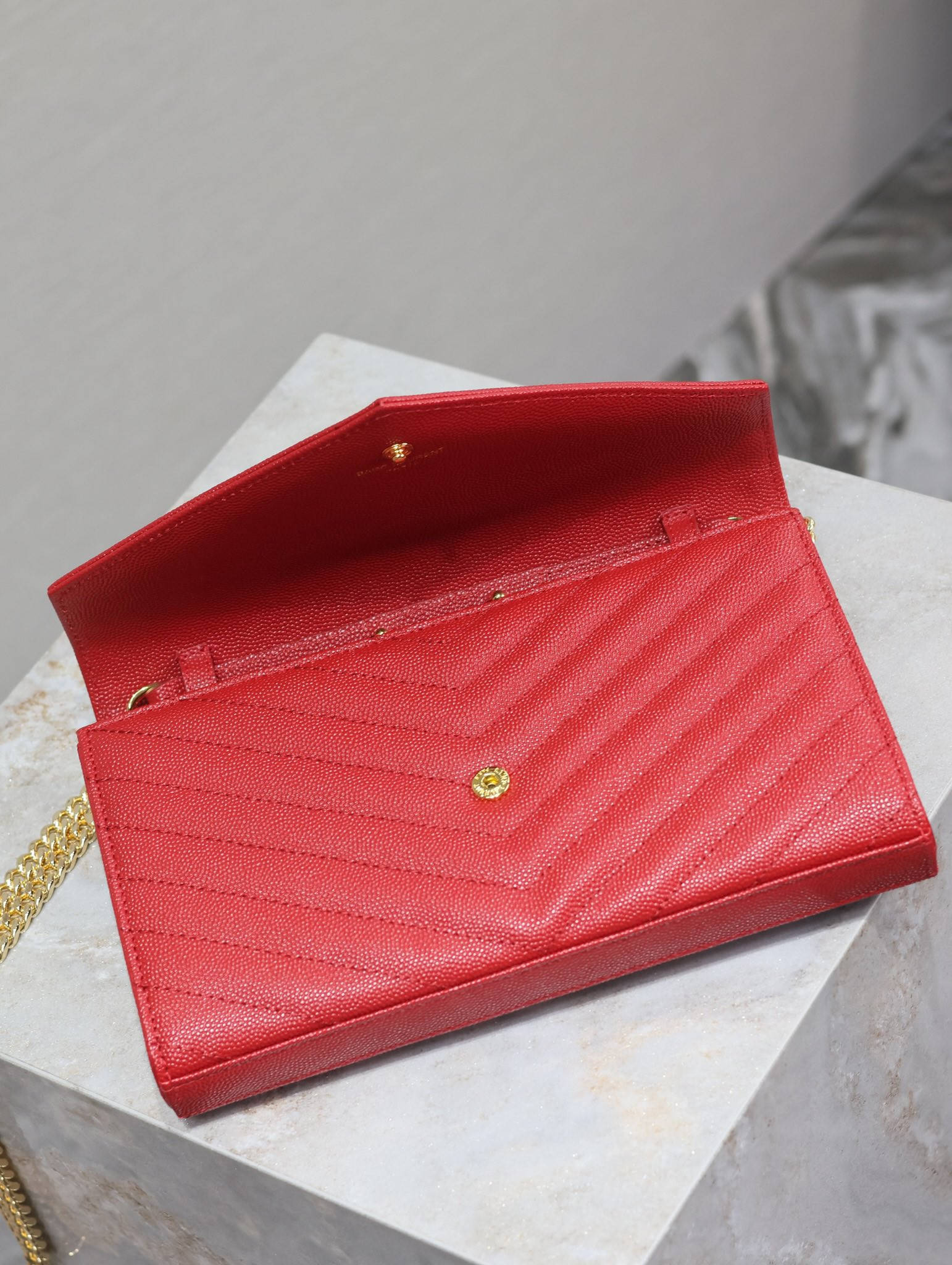 Y51 Cassandra Monogram Classic Chain Wallet in Grained Poudre Leather 22.5 x 14 x 4cm