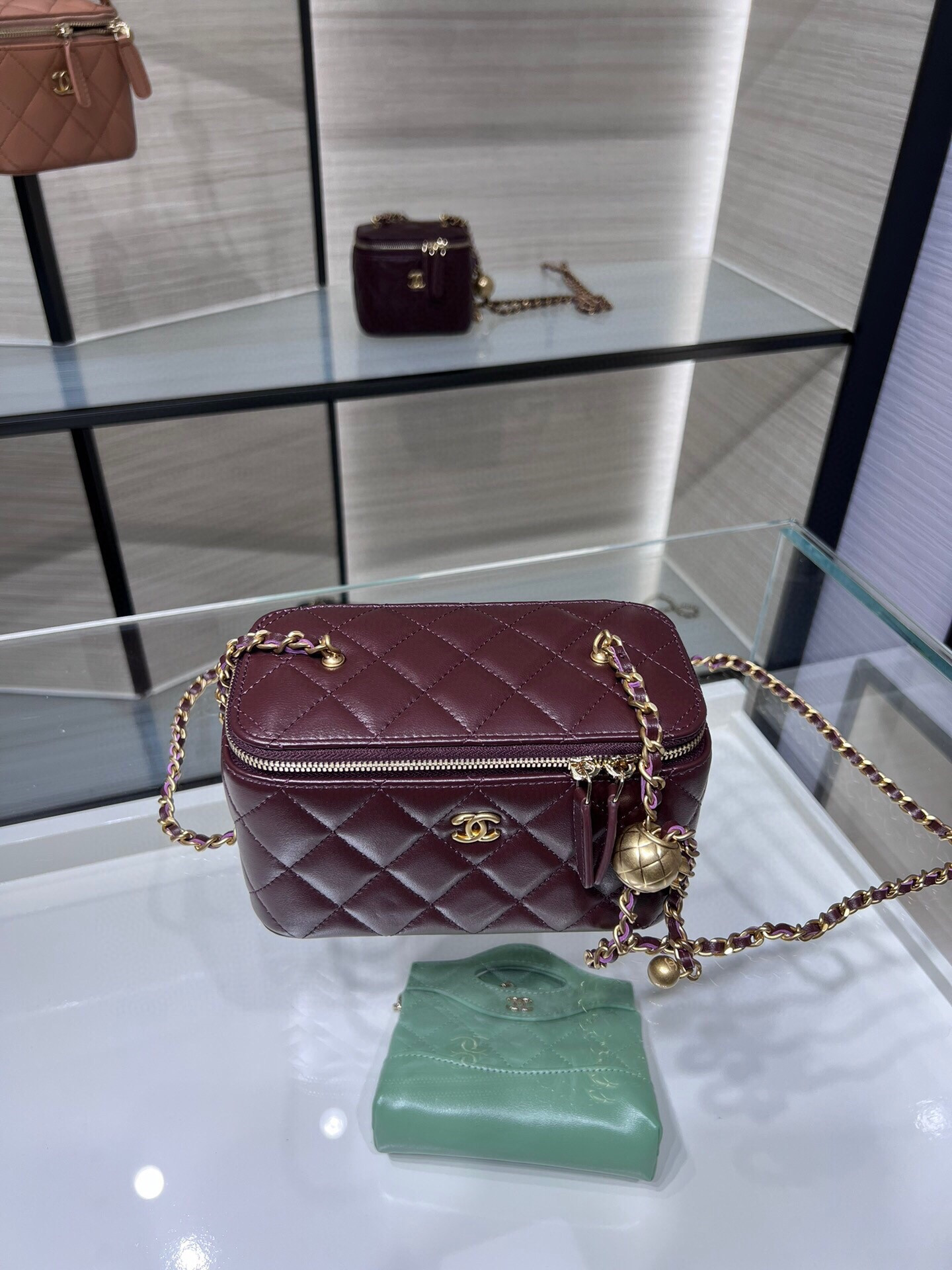 Ch**el Clutch With Chain 9.5x 17x 8CM