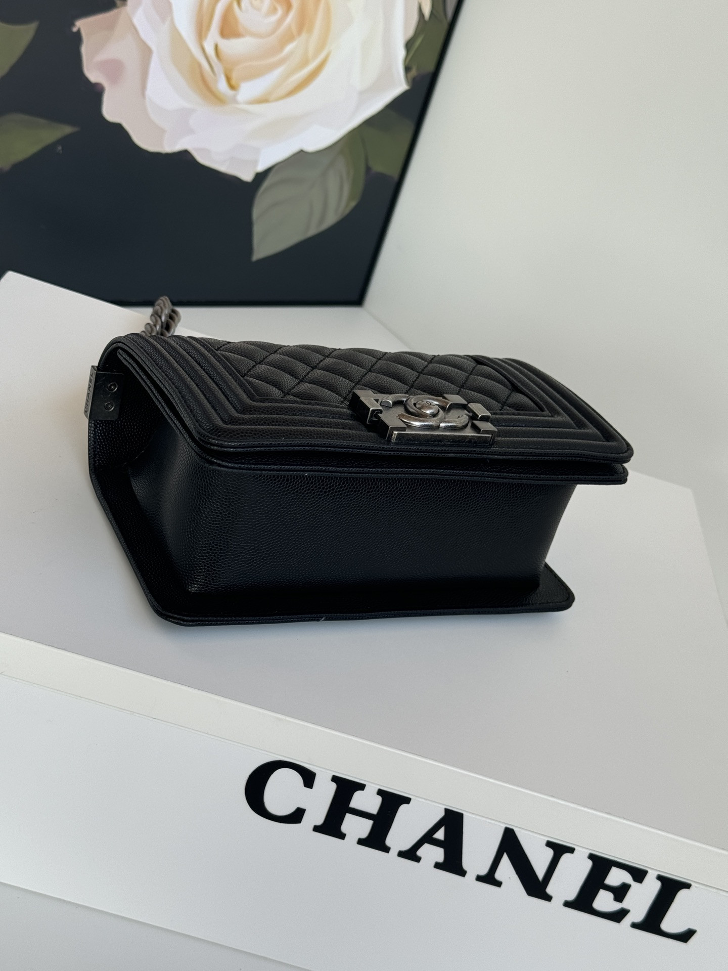 Ch**el  Leboy  14.5x 20x 8.4cm