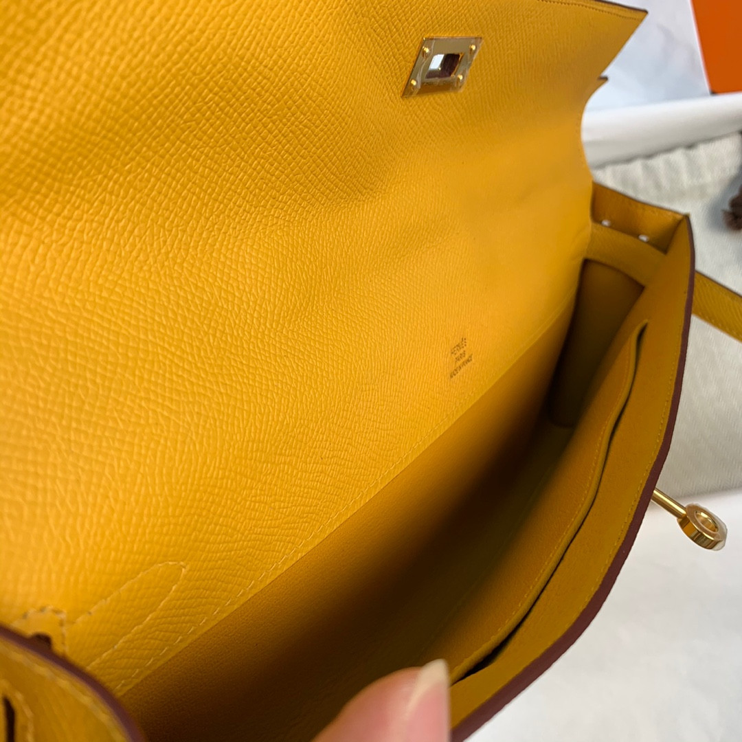 H**me5 Kelly Cut 31cm Epsom Leather
