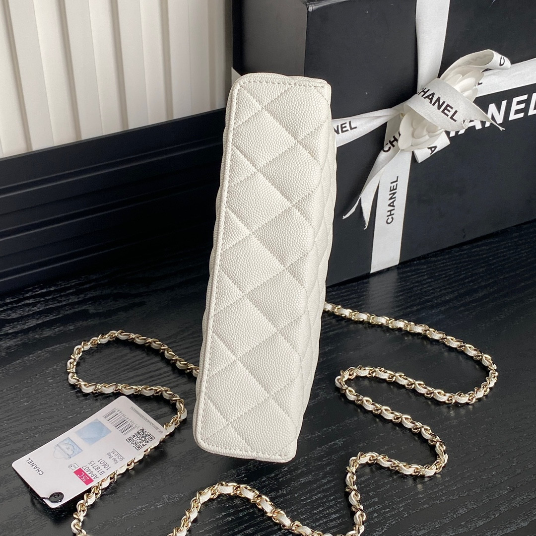 Ch**el LONG VANITY WITH CHAIN 17×19.5×5cm