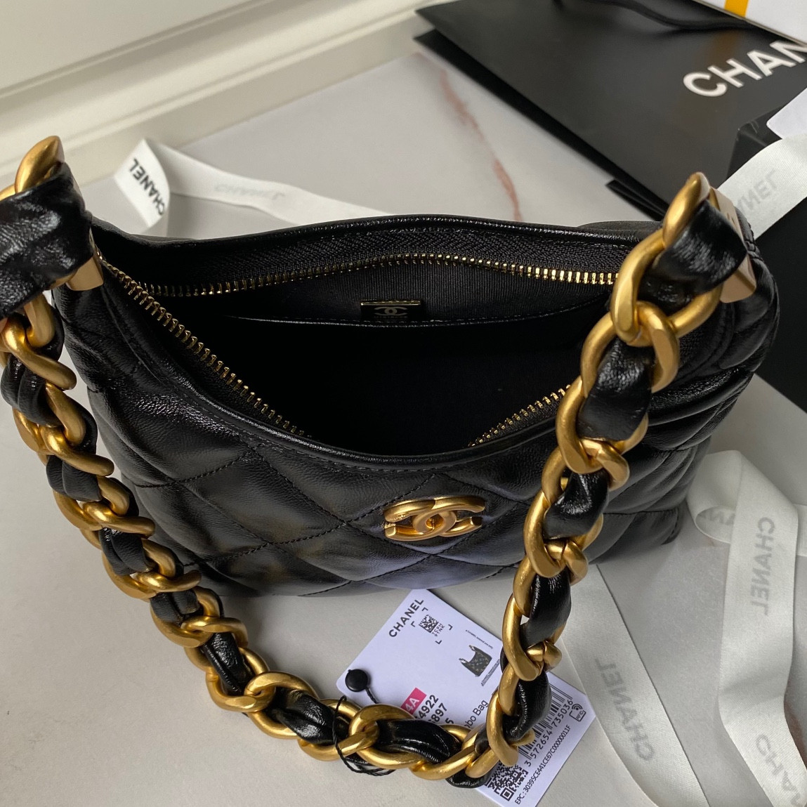 Ch**el Hobo Handbag 22.5×19.5×8.5cm
