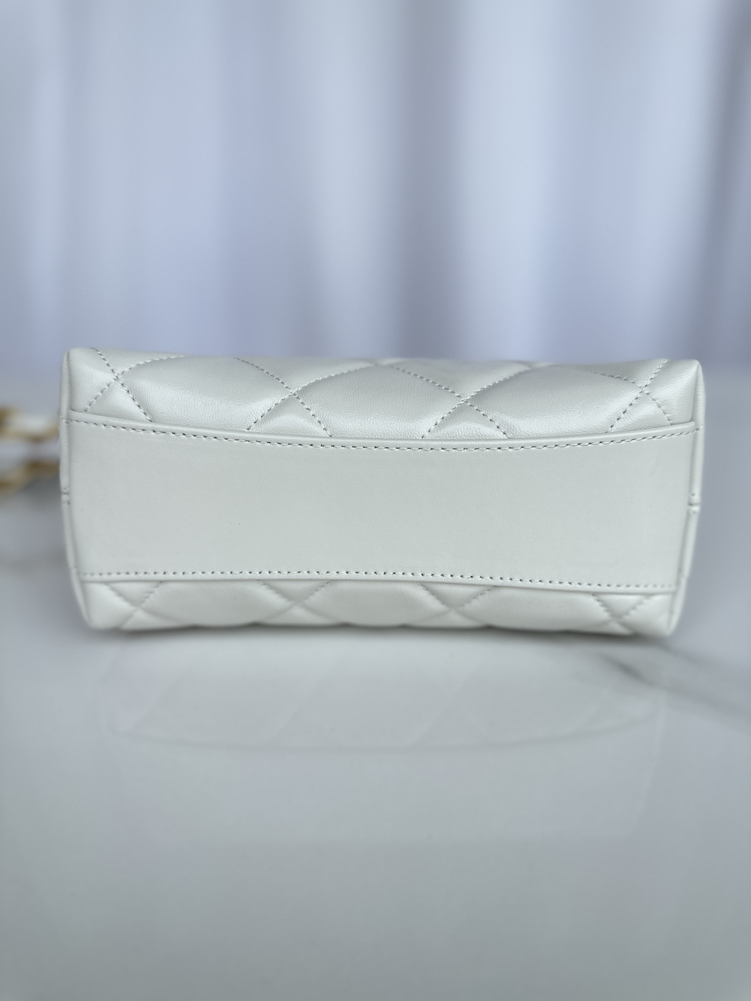 Ch**el Hobo Handbag 22×22×9cm