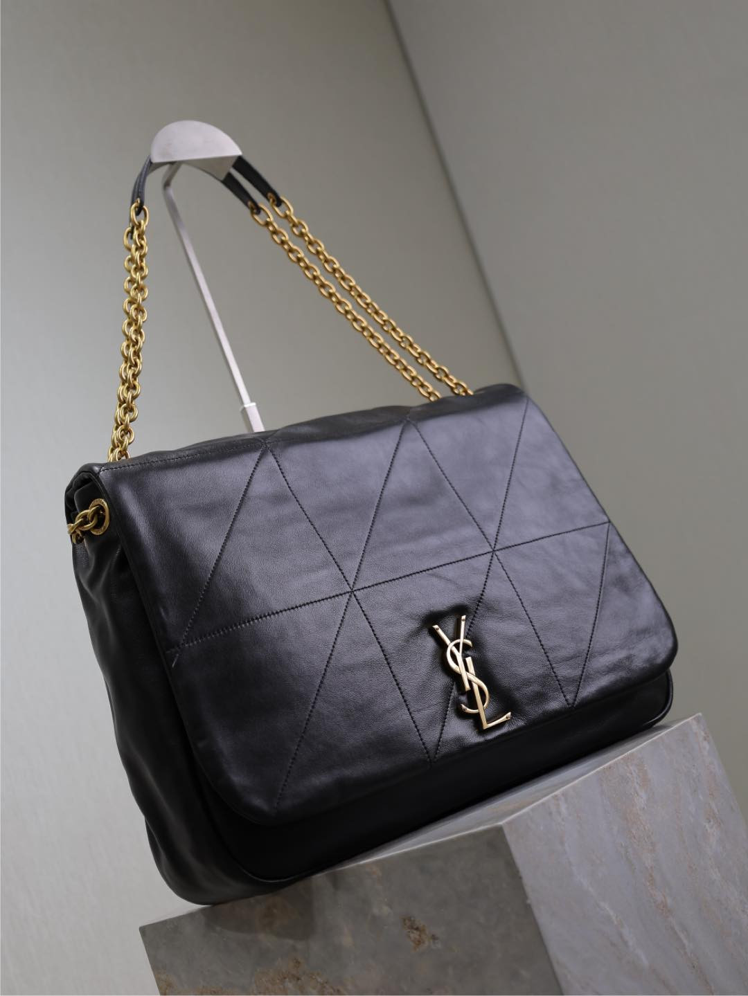 Y51 large jamie 4.3 in lambskin 43x29x9cm