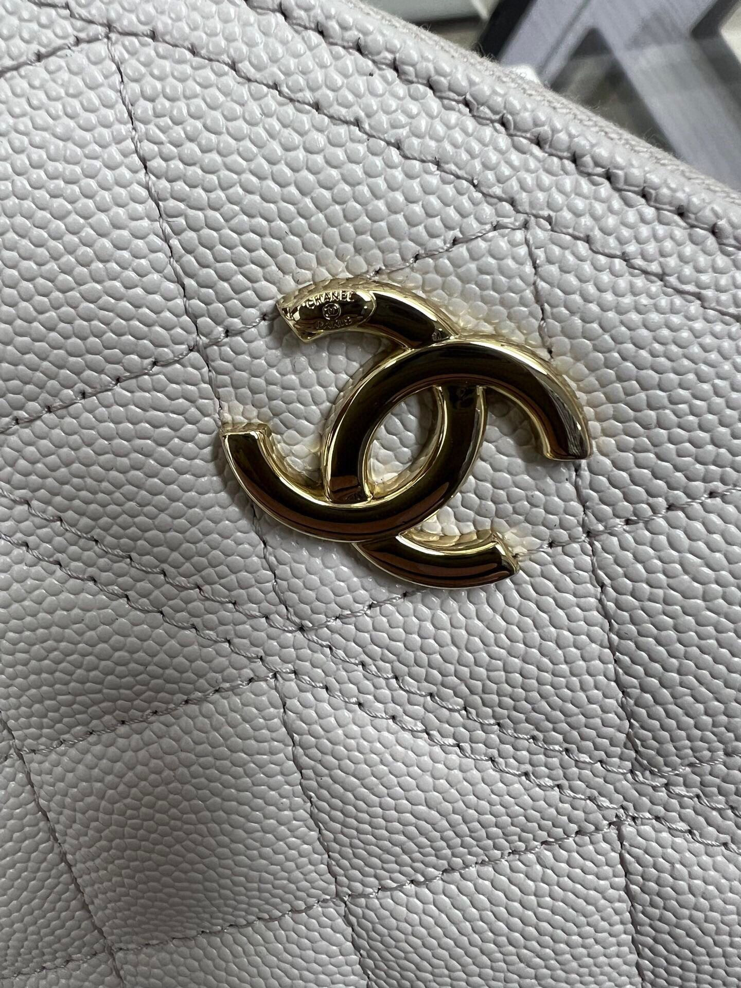 Ch**el 25C Chain shell bag 18X16X6cm