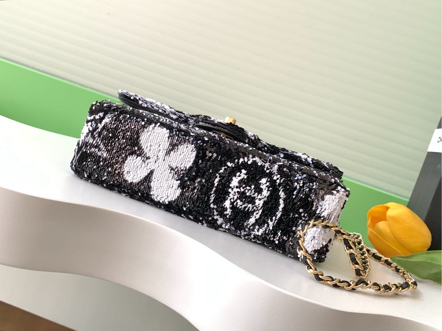 Ch**el Flap Bag 14x21x8cm
