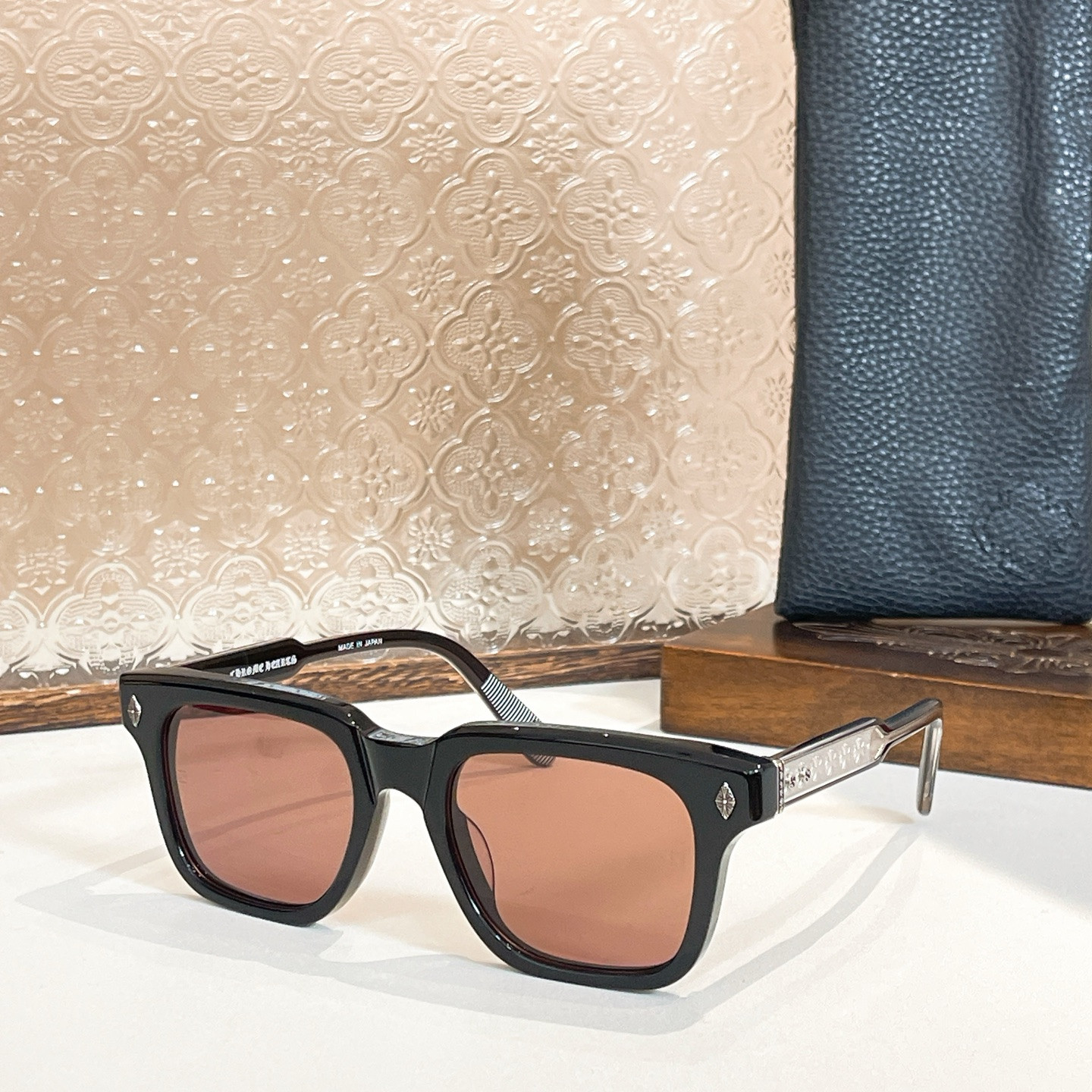 Ch*0me He**ts Glasses AMBIDIXTROUS 52-19-150