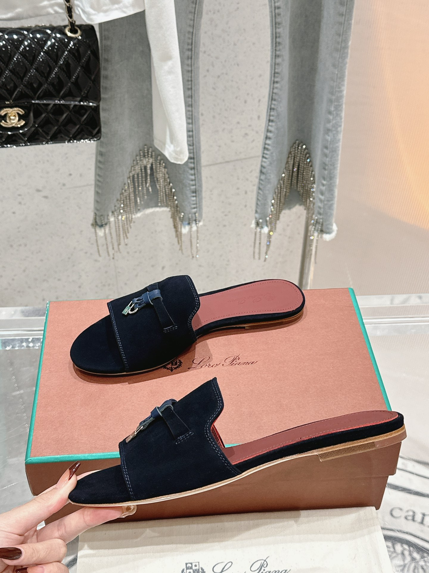 UA L0r0 P1ana Summer Charms Sandal